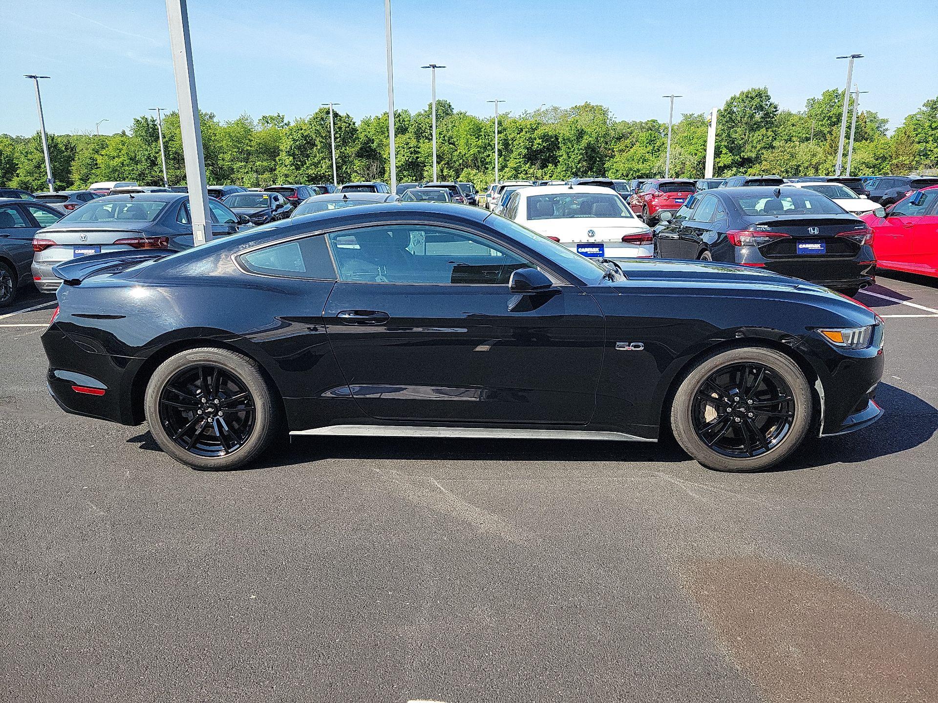 Thumbnail: 2017 Ford Mustang - 4