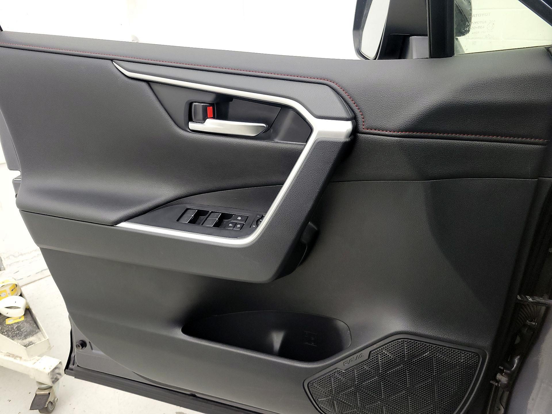 Thumbnail: 2023 Toyota RAV4 - 12