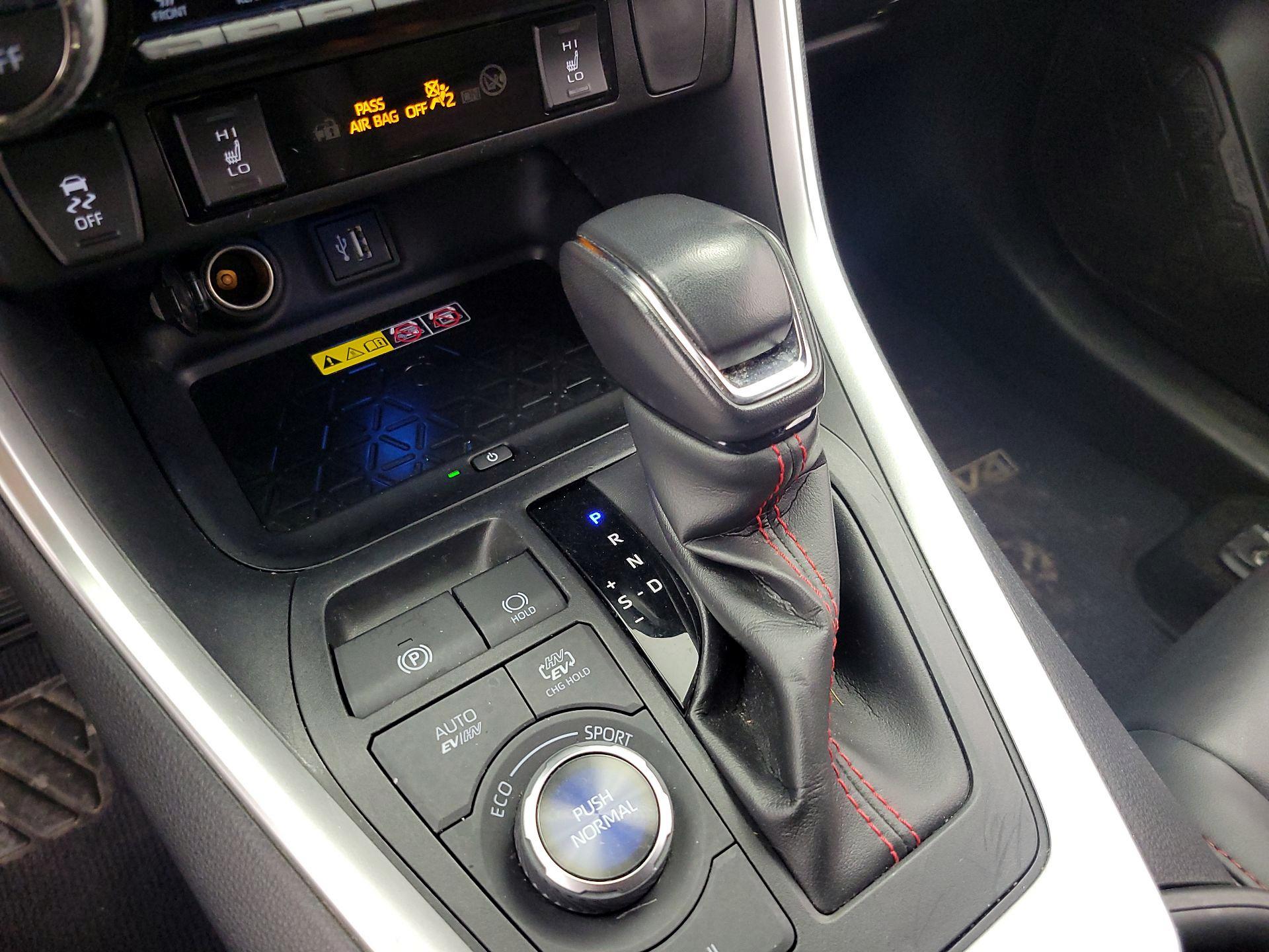 Thumbnail: 2023 Toyota RAV4 - 18