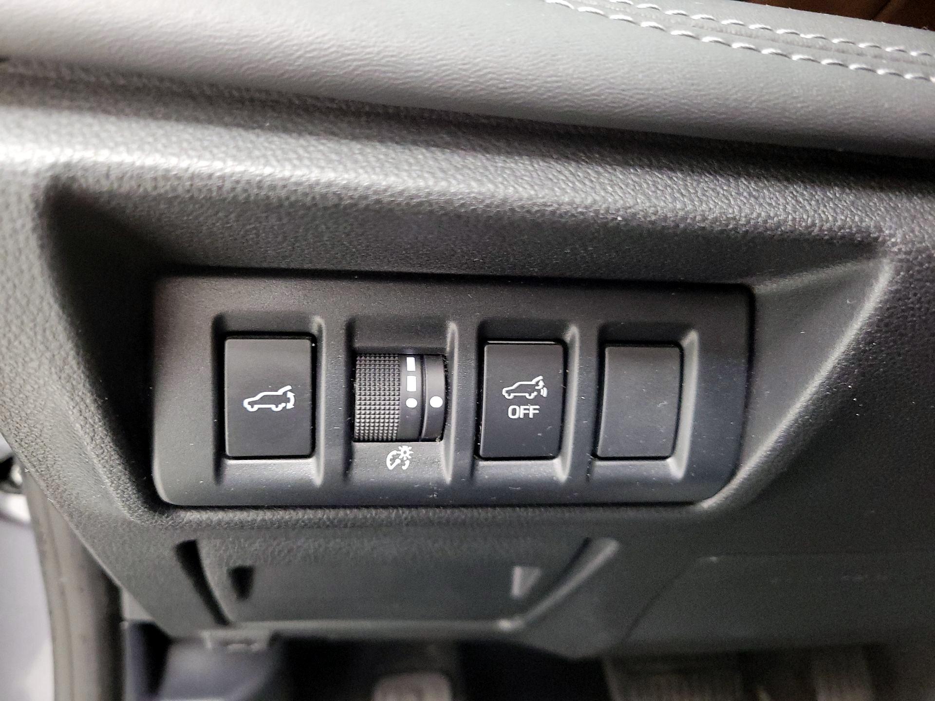 Thumbnail: 2020 Subaru Outback - 13