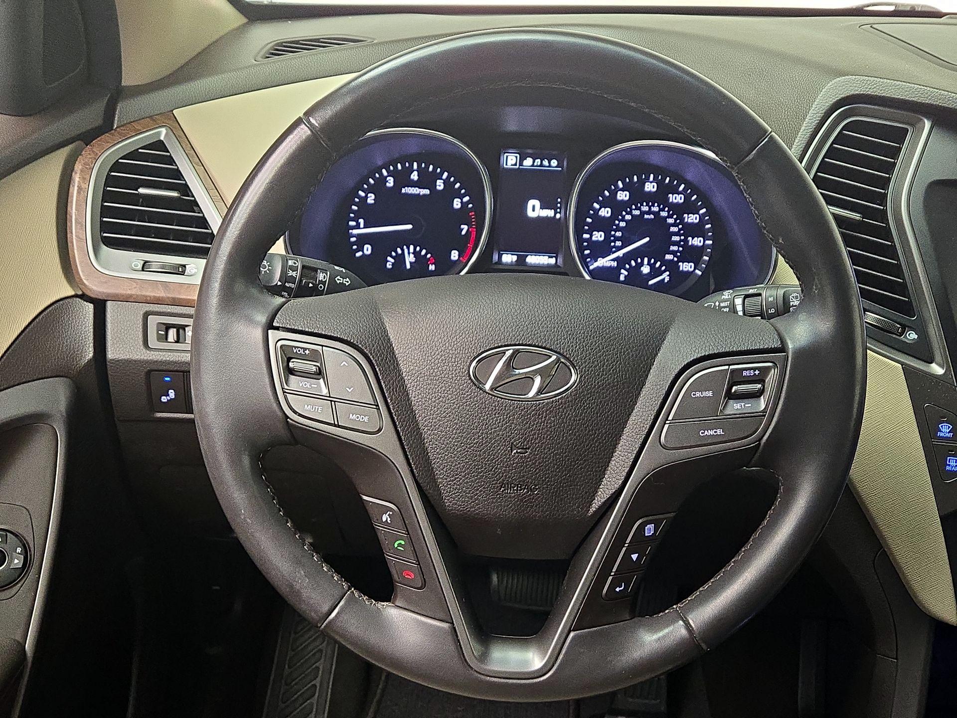 Thumbnail: 2018 Hyundai Santa Fe - 10