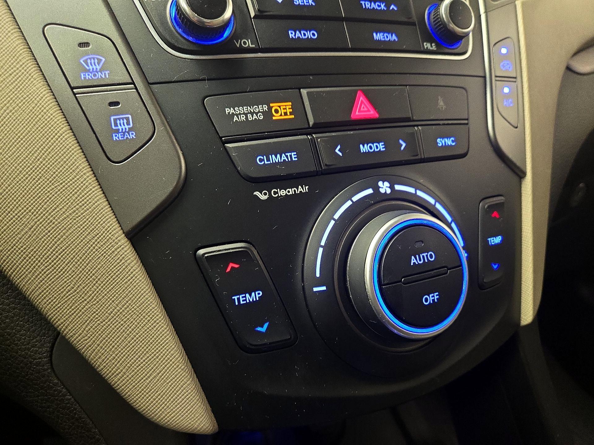 Thumbnail: 2018 Hyundai Santa Fe - 16