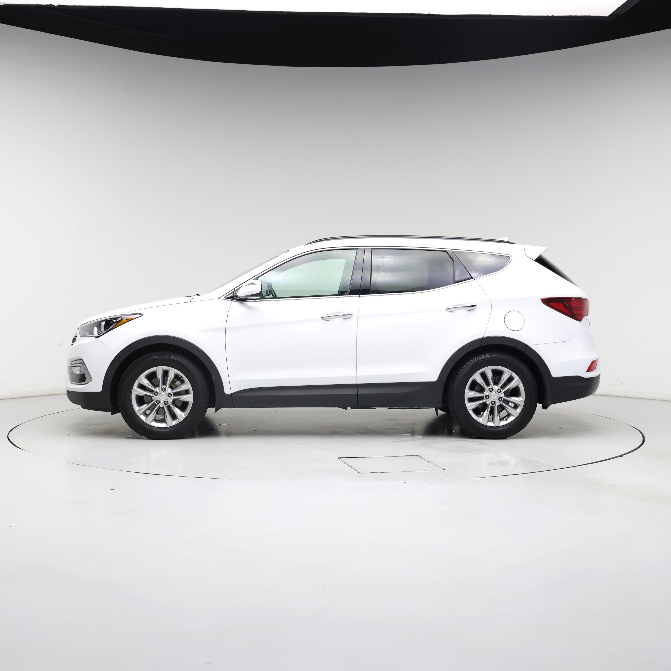 Thumbnail: 2018 Hyundai Santa Fe - 3