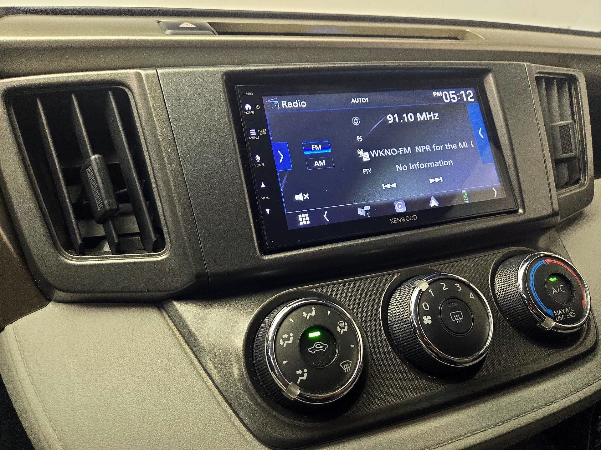 Thumbnail: 2014 Toyota RAV4 - 15