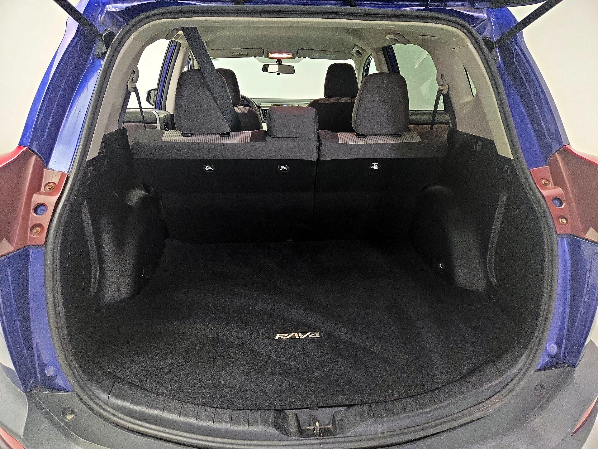 Thumbnail: 2014 Toyota RAV4 - 20