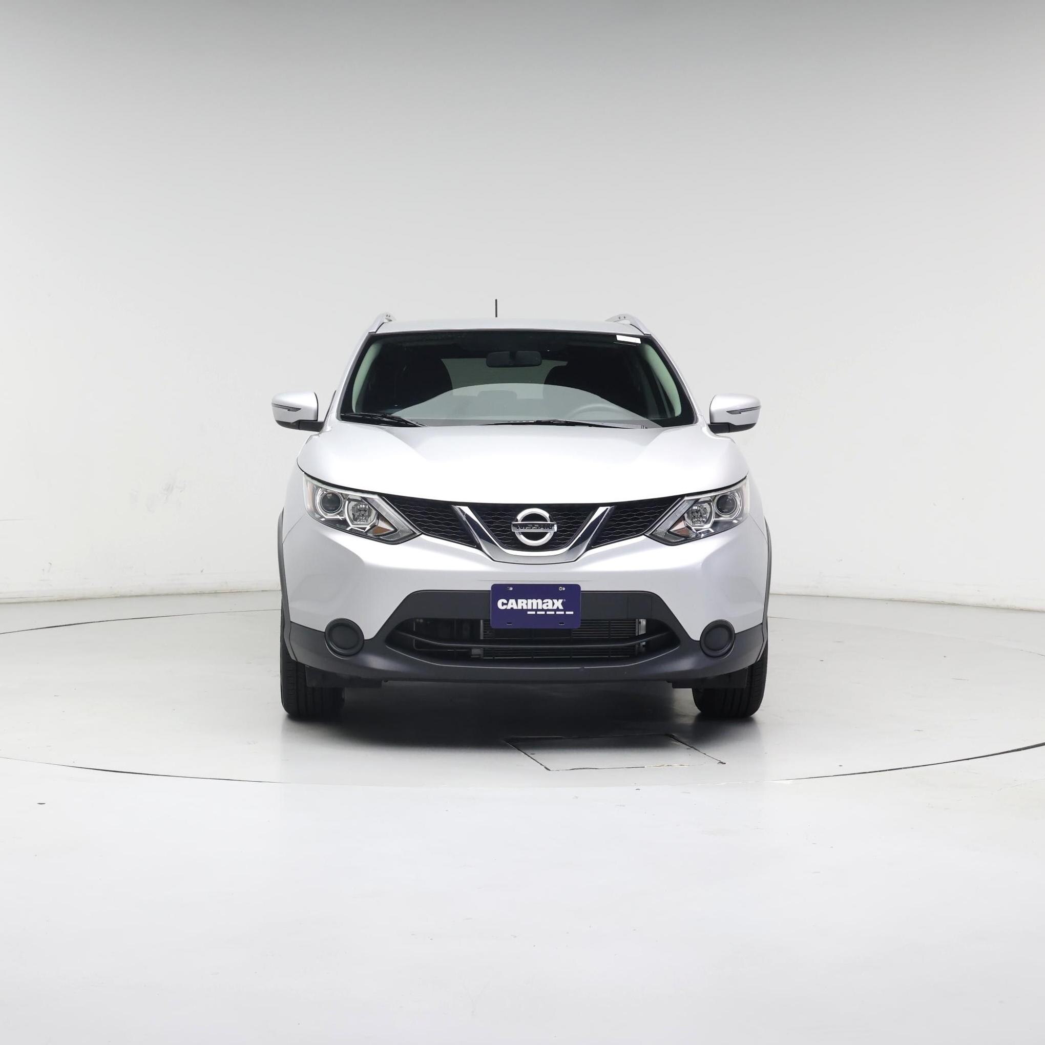 Thumbnail: 2017 Nissan Rogue Sport - 5