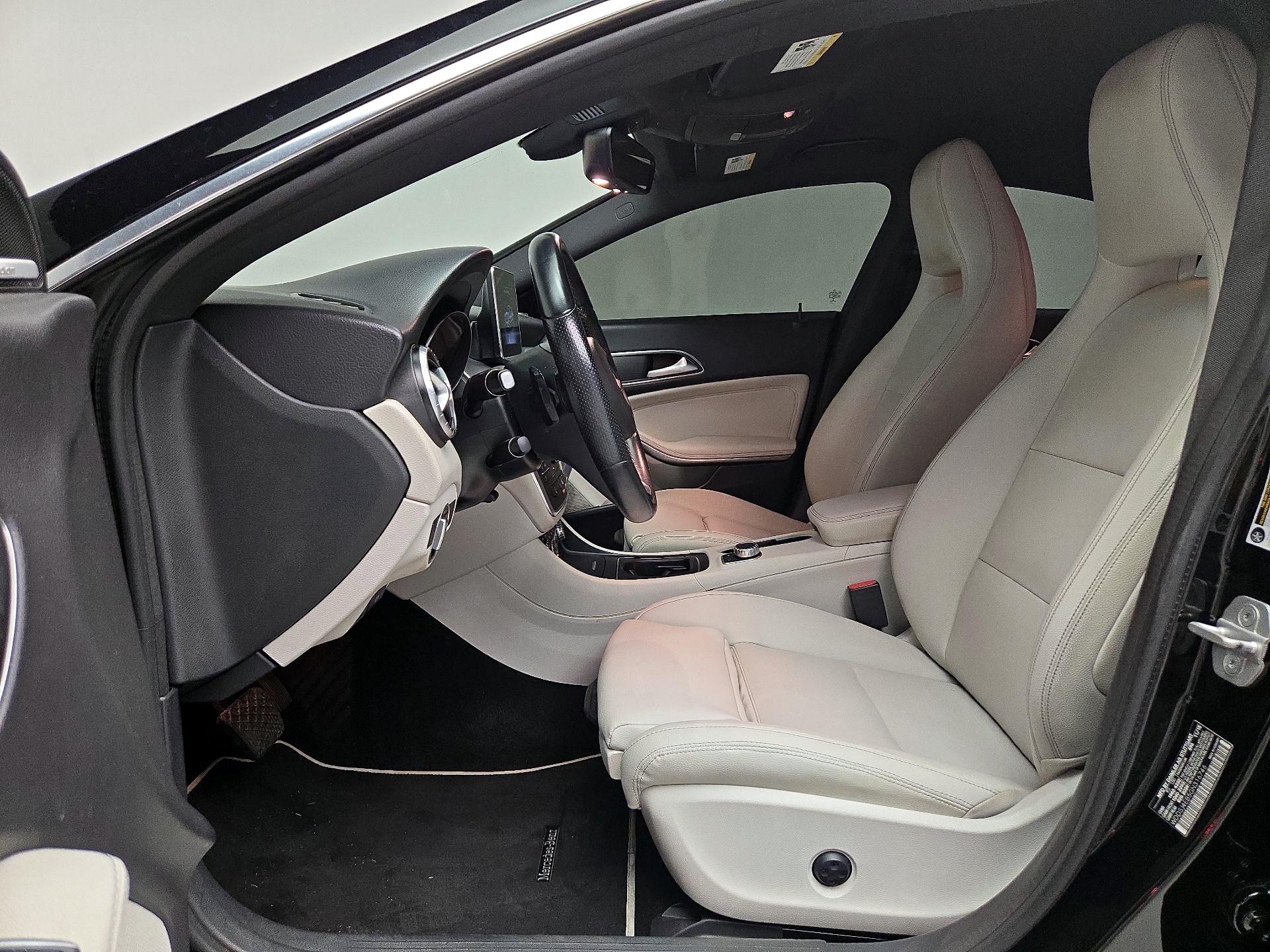 Thumbnail: 2016 Mercedes-Benz CLA - 11