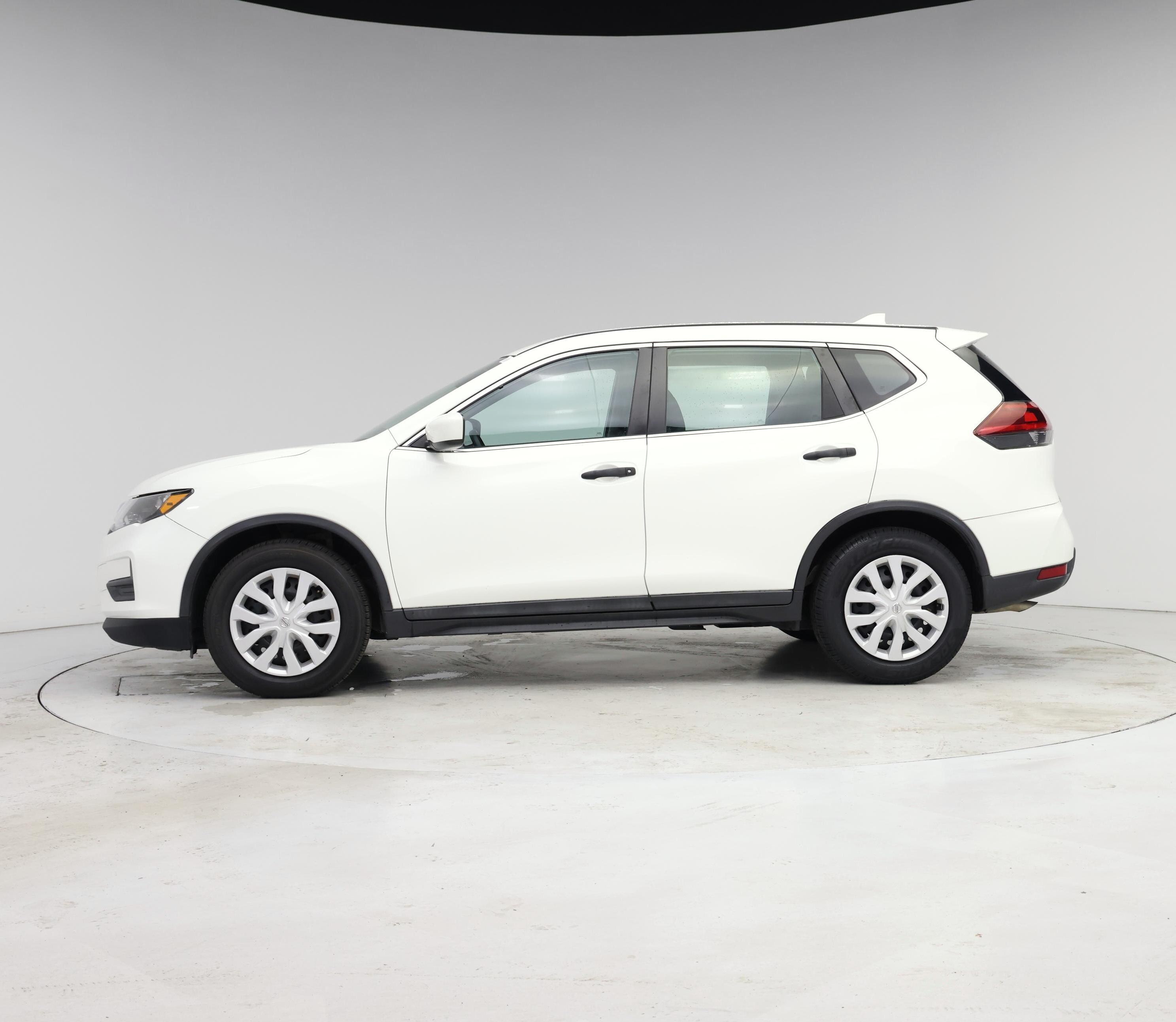 Thumbnail: 2020 Nissan Rogue - 3