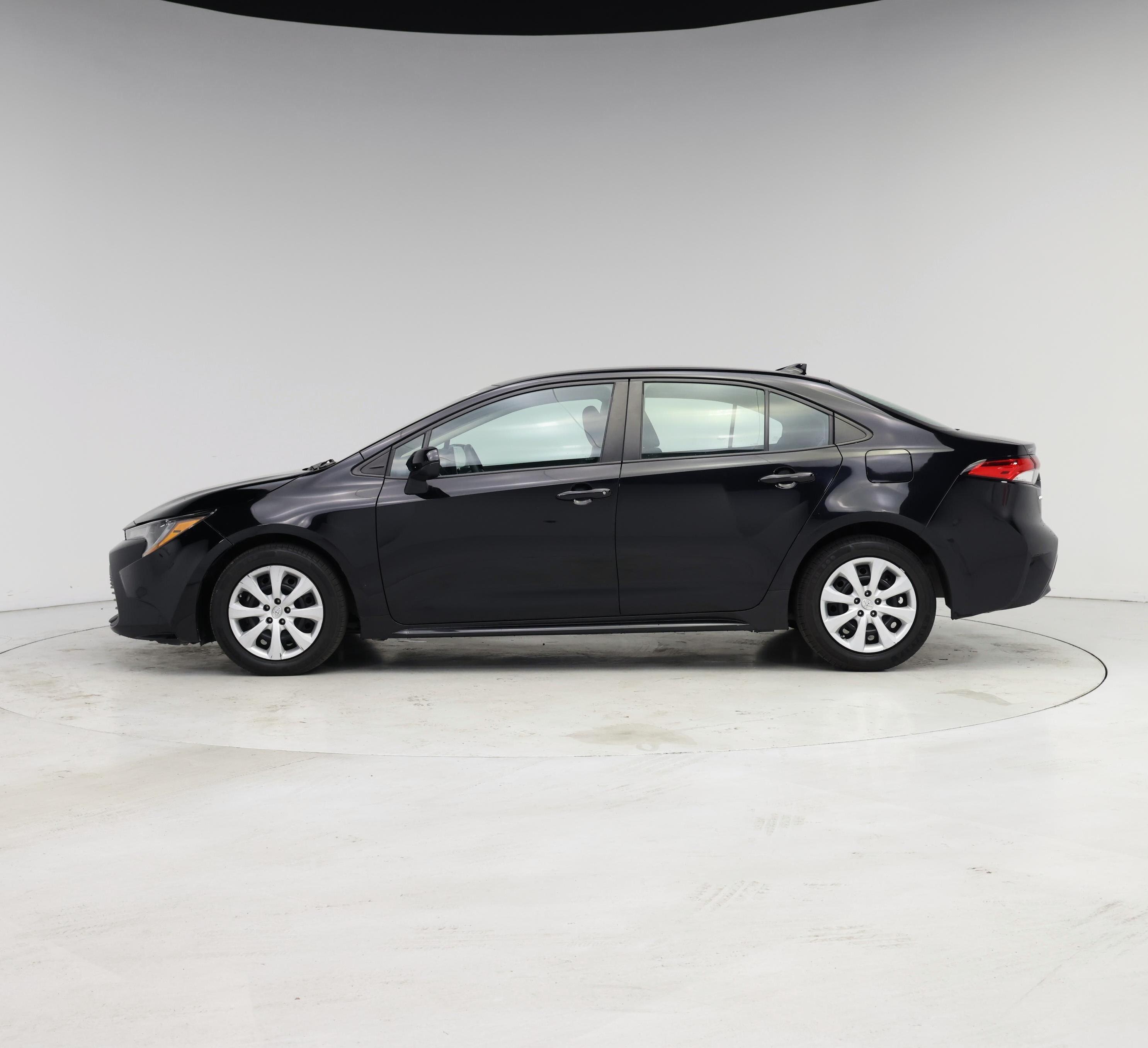 Thumbnail: 2023 Toyota Corolla - 3