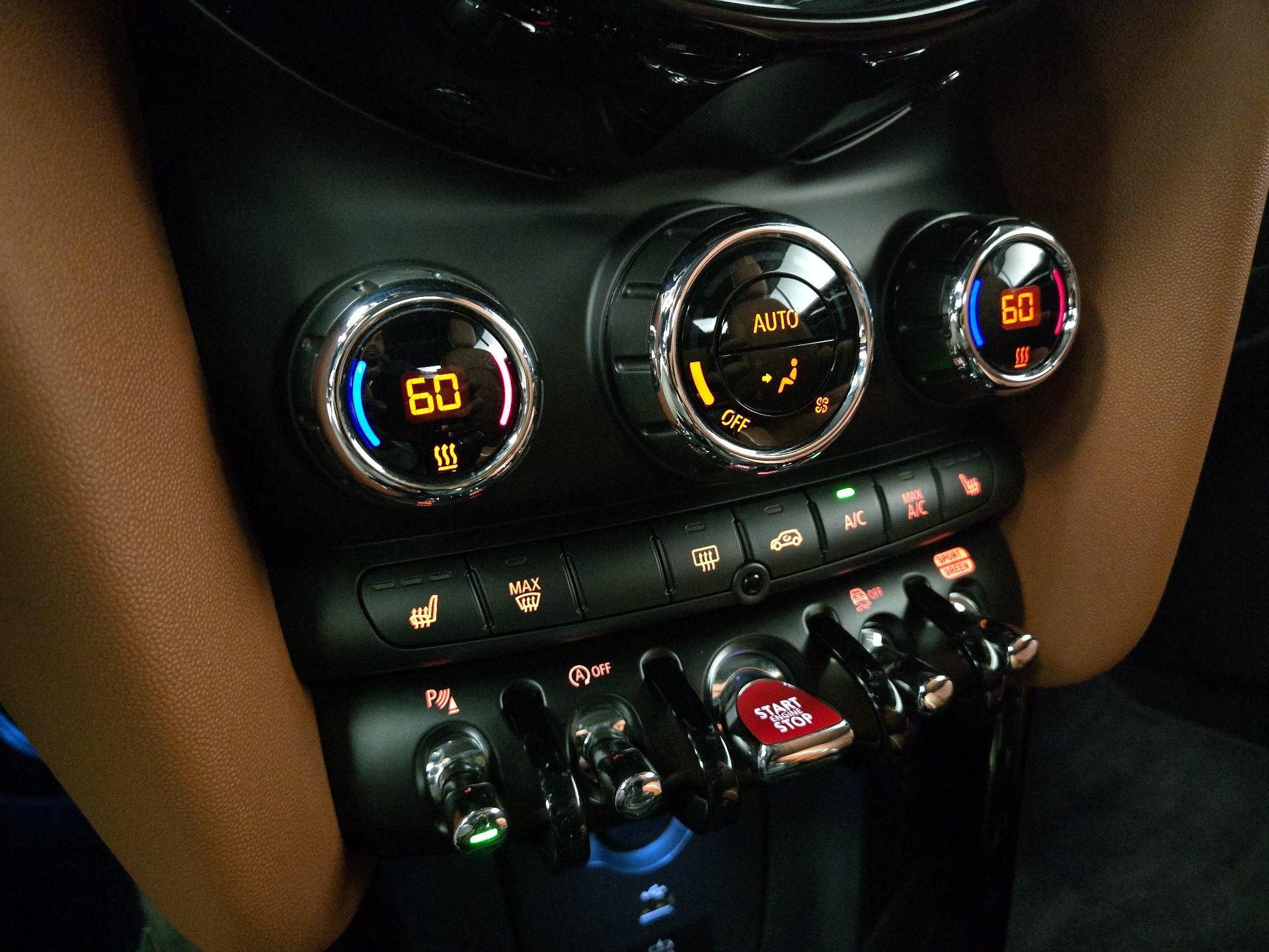 Thumbnail: 2023 MINI Cooper - 17