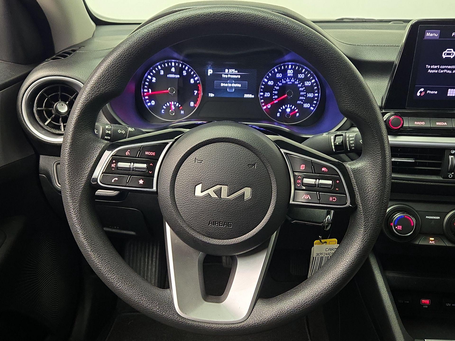 Thumbnail: 2023 Kia Forte - 10