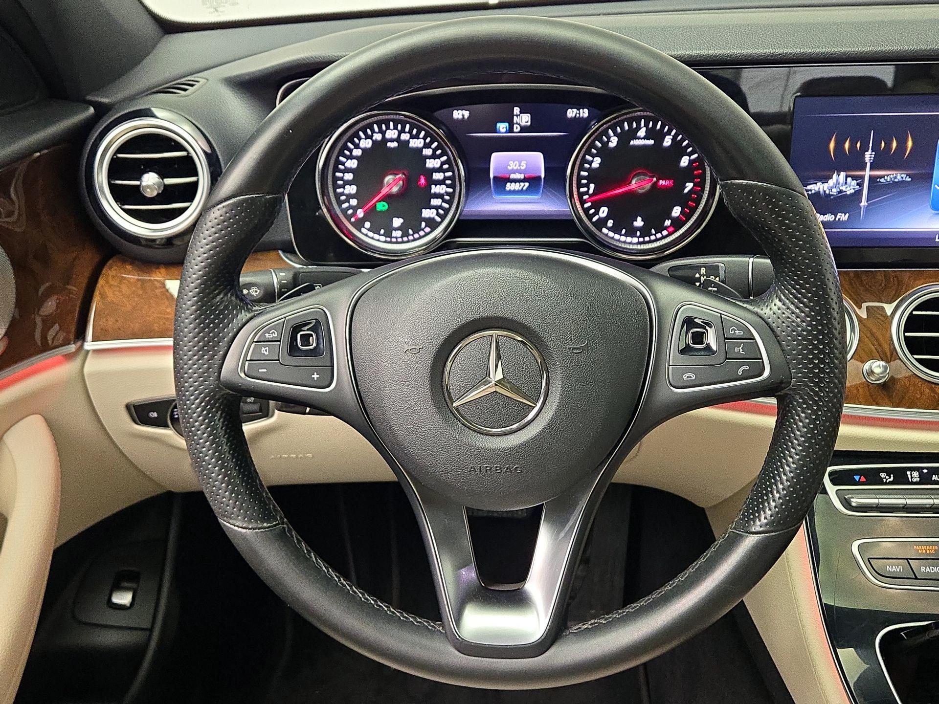 Thumbnail: 2017 Mercedes-Benz E-Class - 10