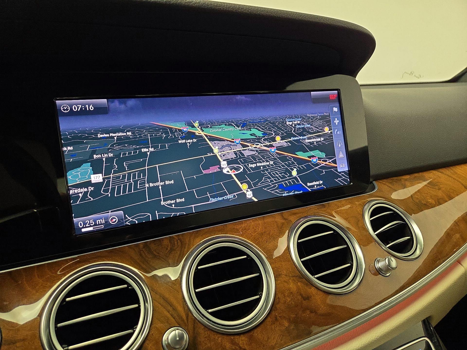 Thumbnail: 2017 Mercedes-Benz E-Class - 14