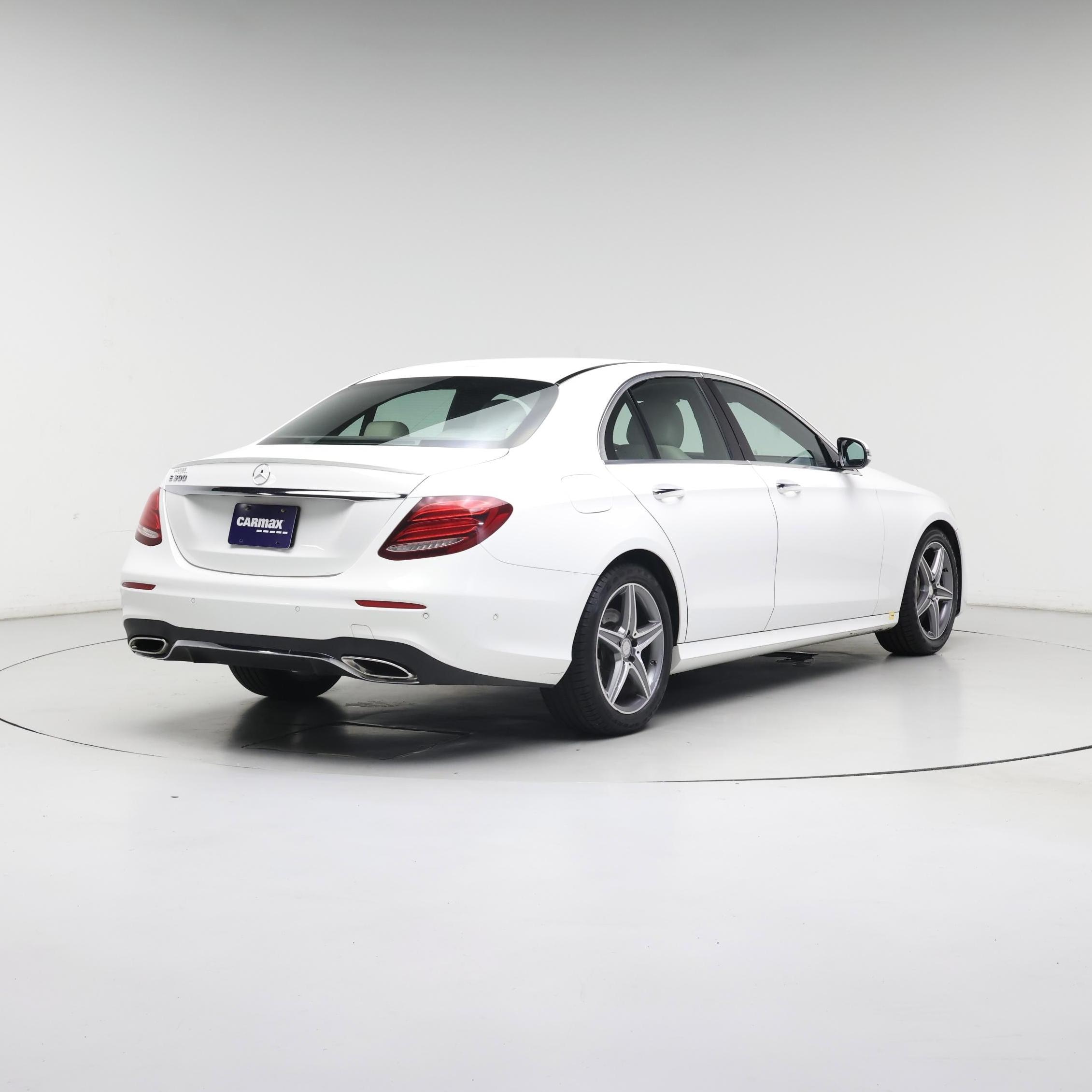 Thumbnail: 2017 Mercedes-Benz E-Class - 8