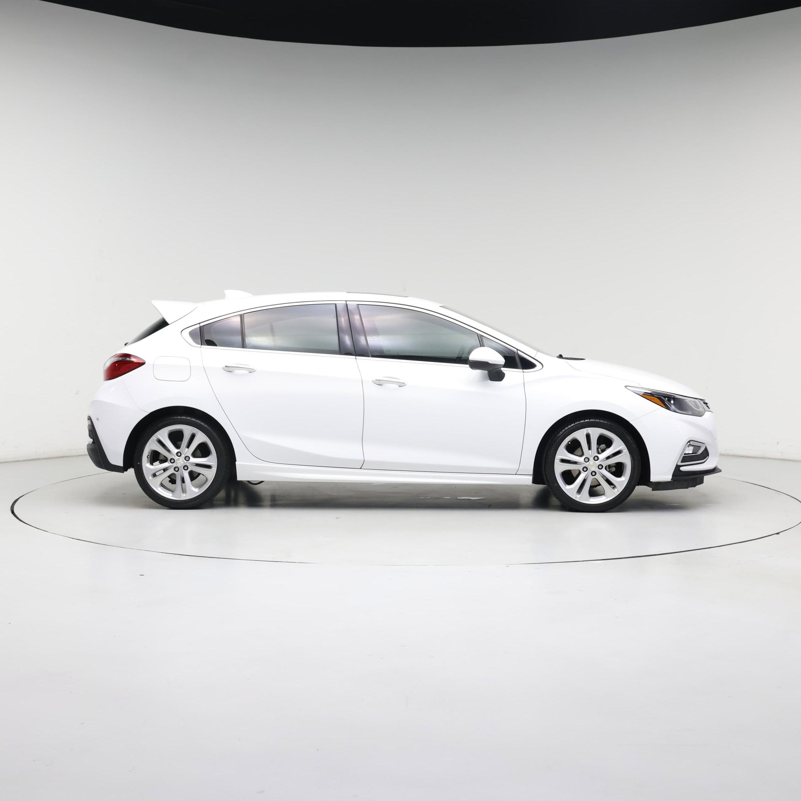 Thumbnail: 2017 Chevrolet Cruze - 7