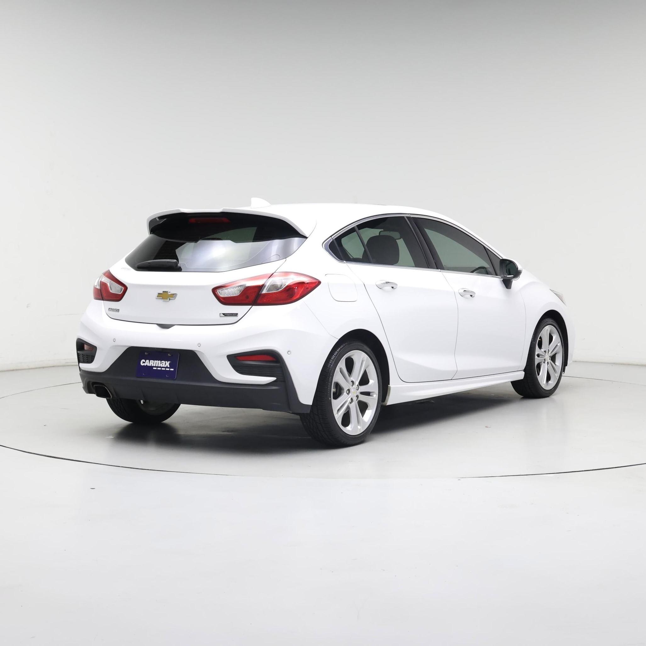 Thumbnail: 2017 Chevrolet Cruze - 8