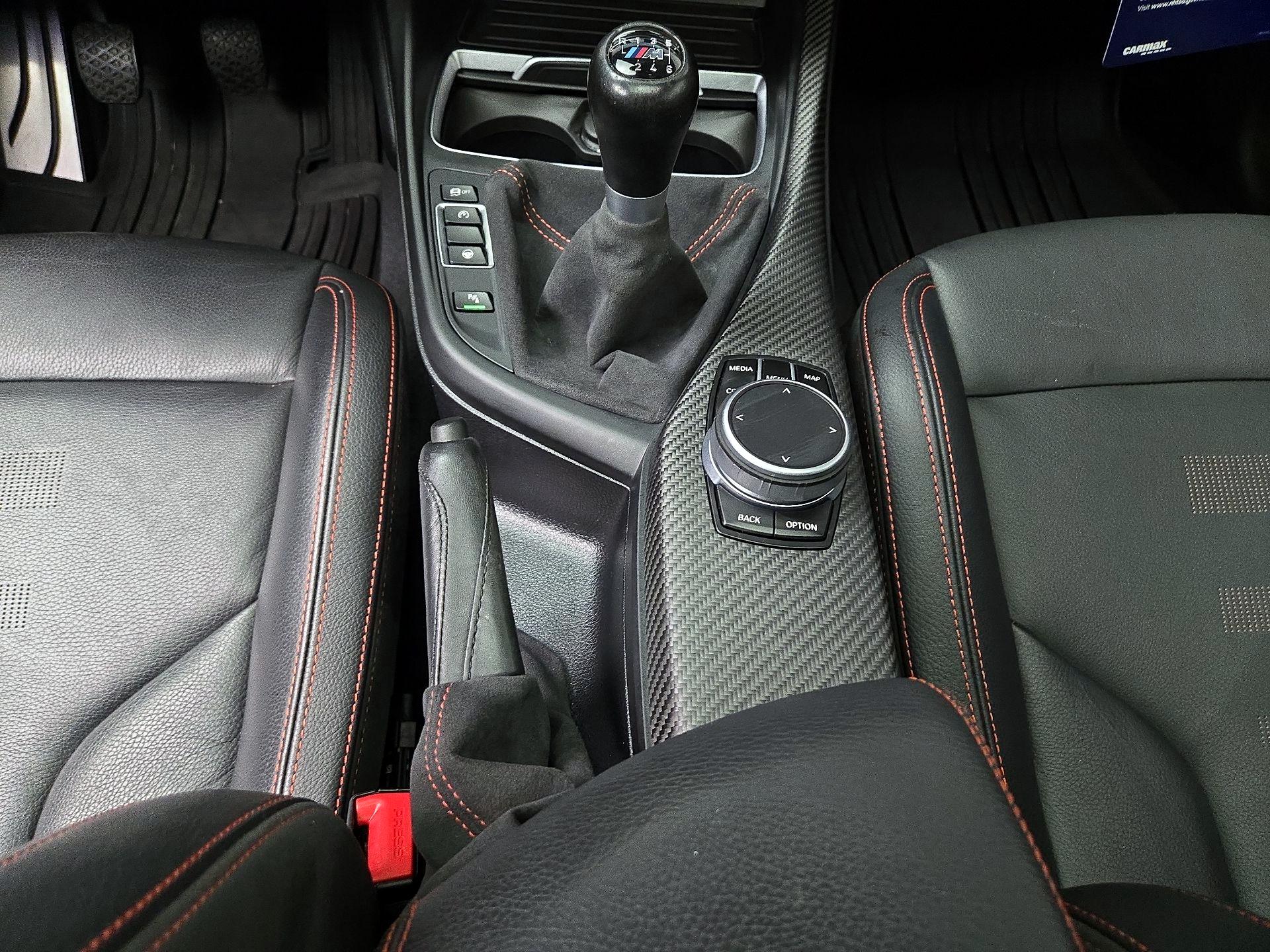 Thumbnail: 2020 BMW M2 - 18