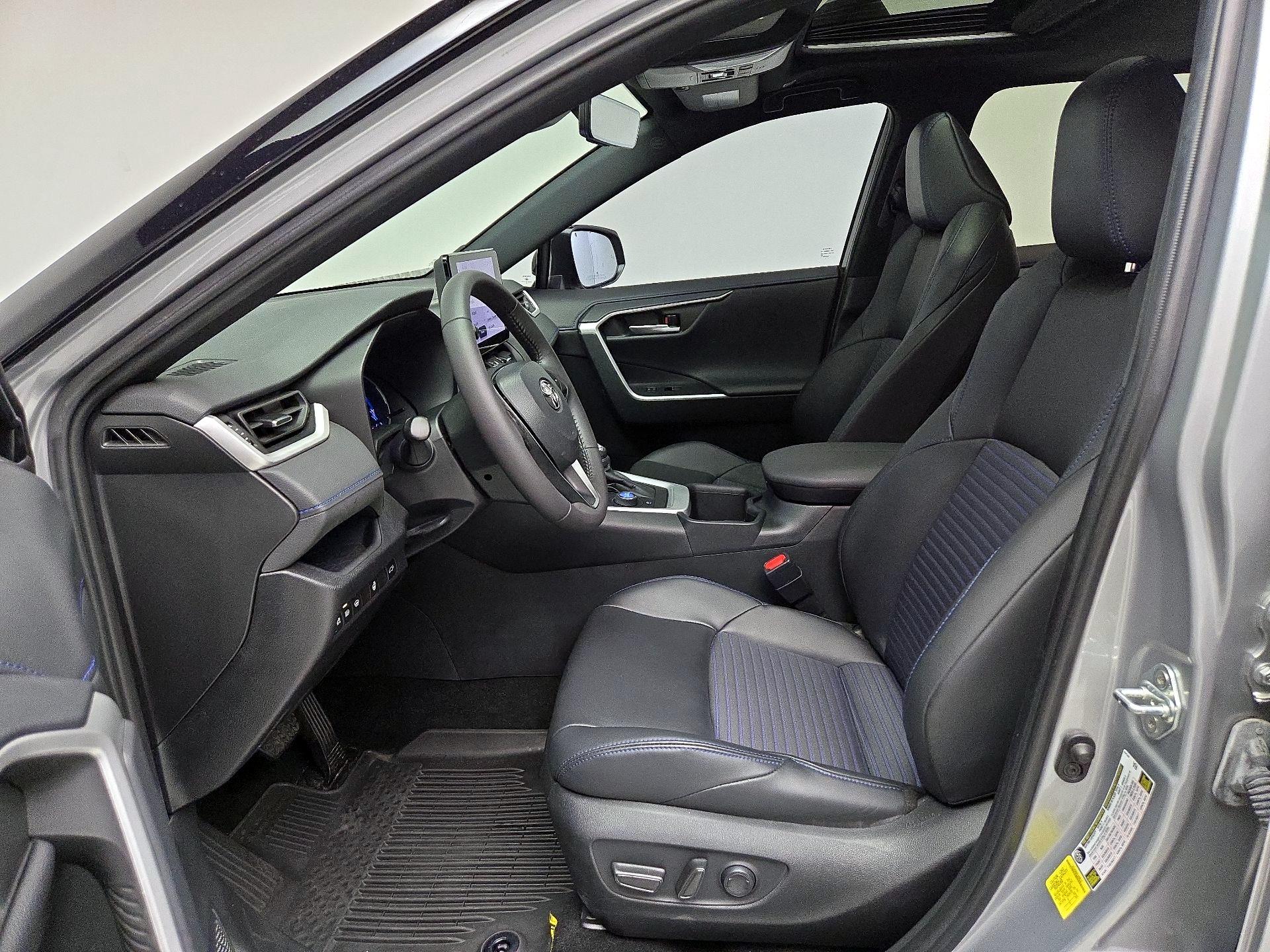 Thumbnail: 2024 Toyota RAV4 - 11