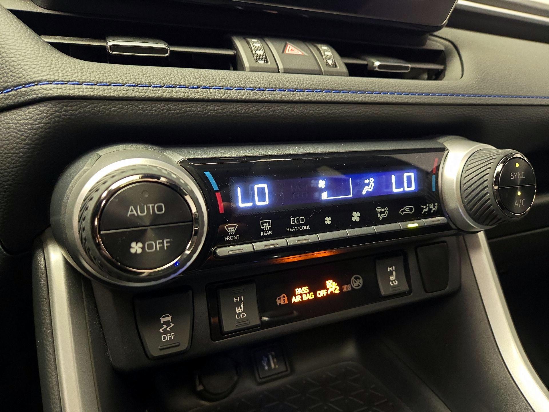 Thumbnail: 2024 Toyota RAV4 - 16