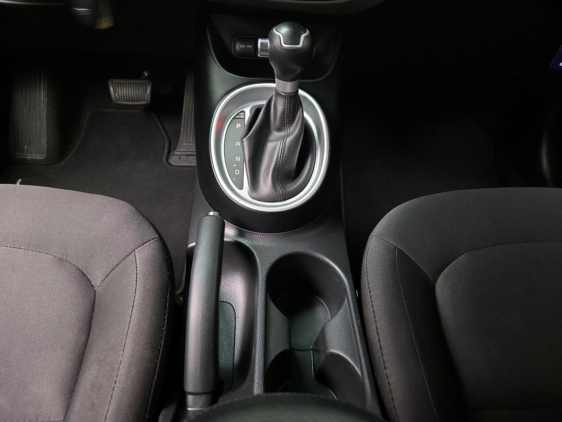 Thumbnail: 2016 Kia Soul - 16