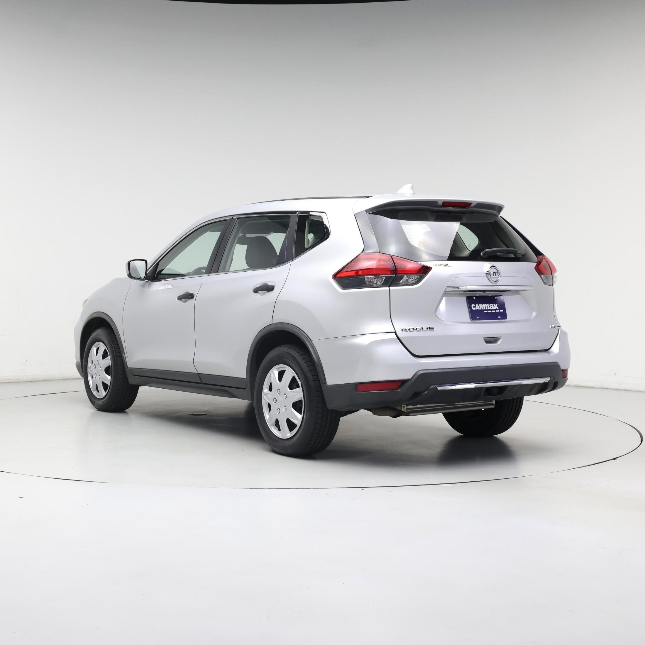 Thumbnail: 2017 Nissan Rogue - 2