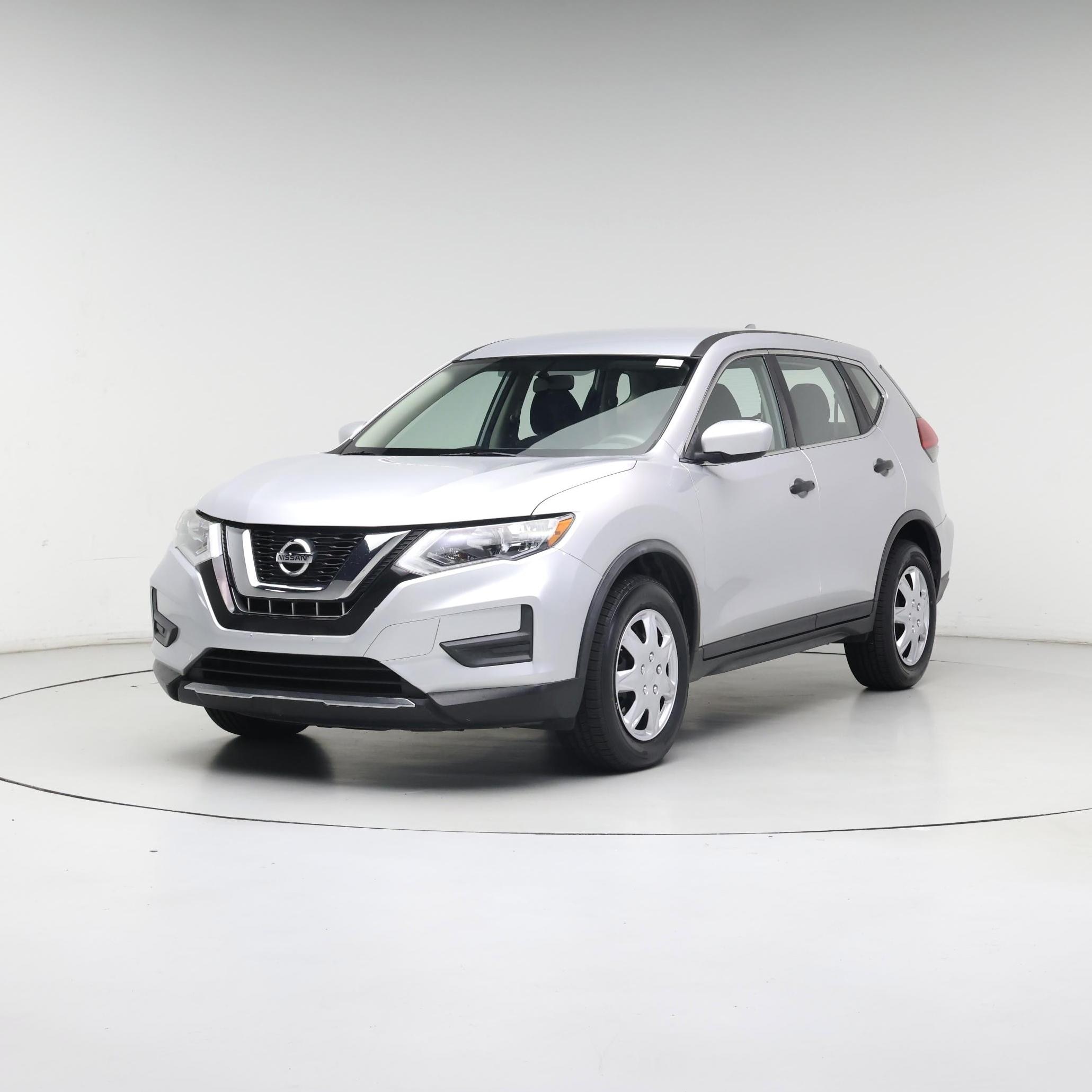 Thumbnail: 2017 Nissan Rogue - 4