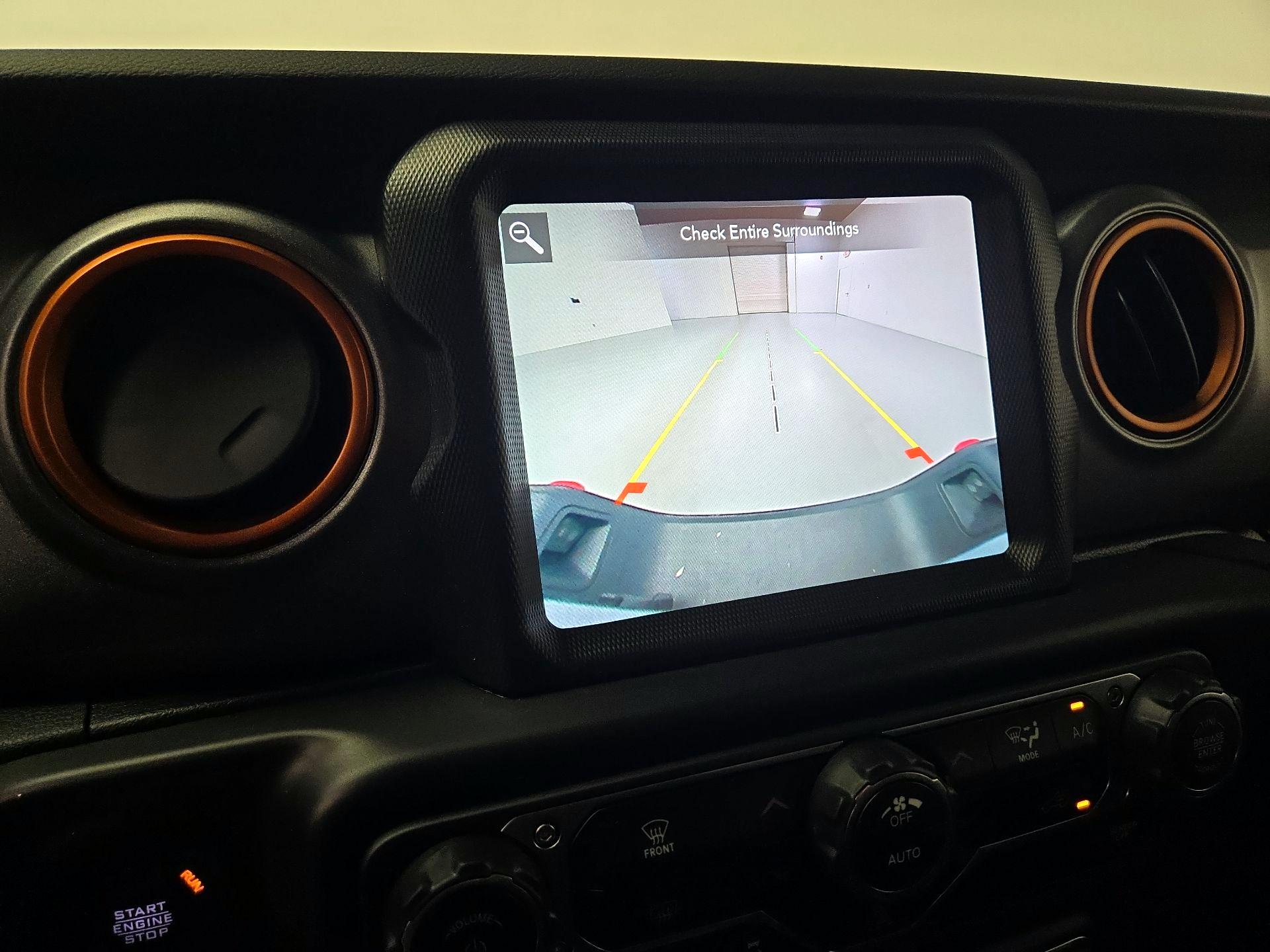 Thumbnail: 2022 Jeep Gladiator - 15