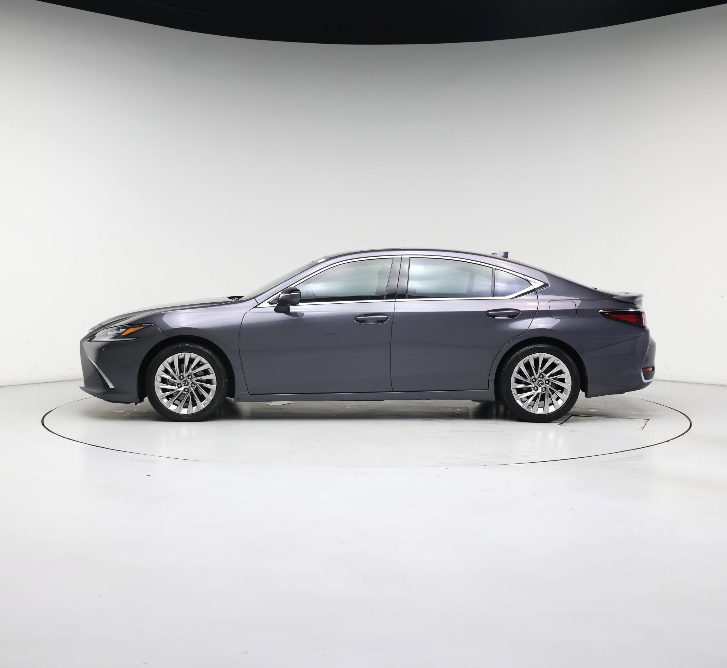 Thumbnail: 2023 Lexus ES - 3