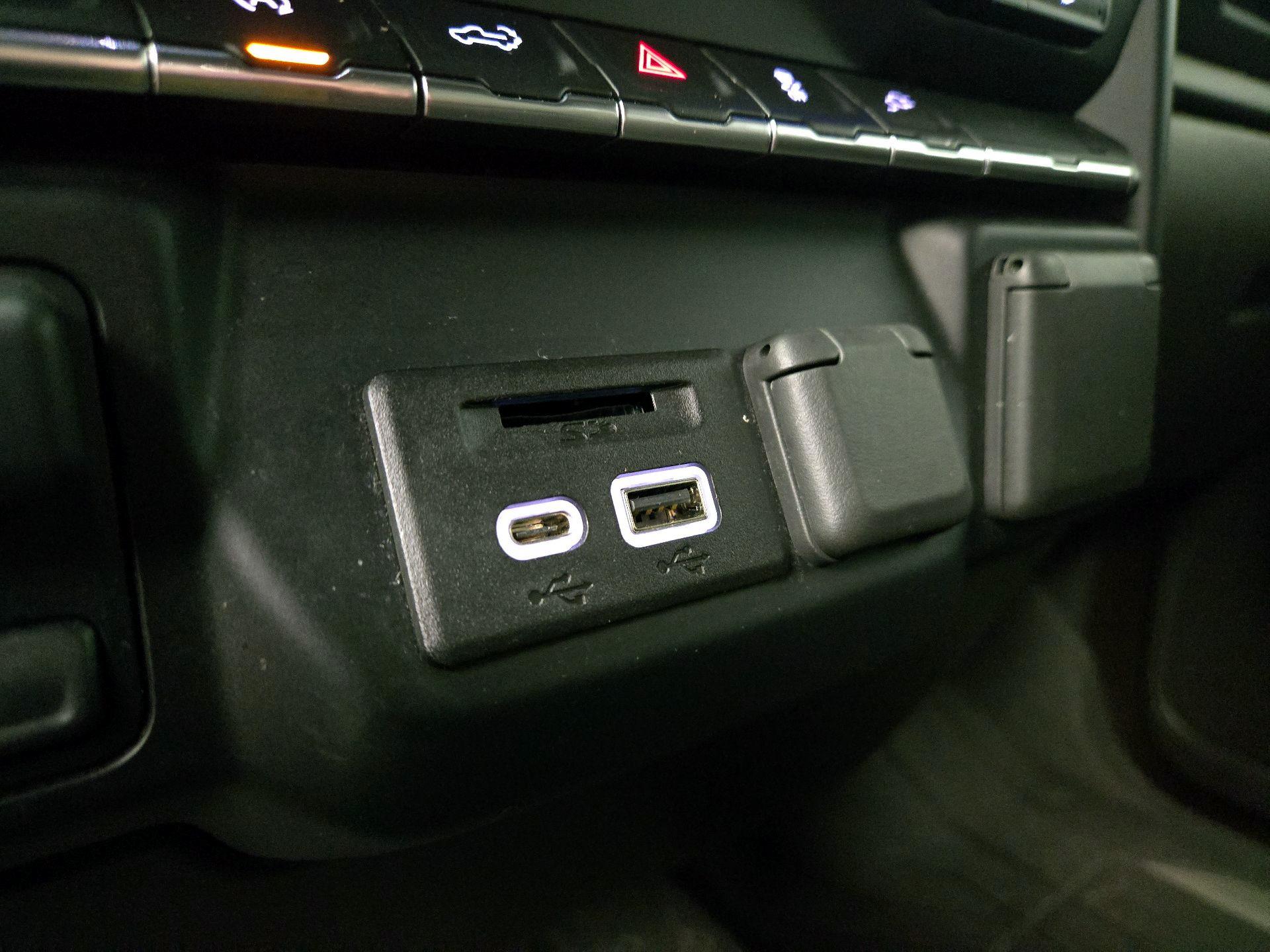 Thumbnail: 2020 Chevrolet Silverado 1500 - 18
