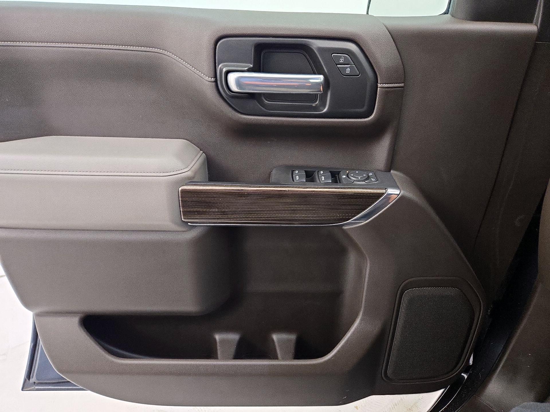 Thumbnail: 2021 Chevrolet Silverado 1500 - 12