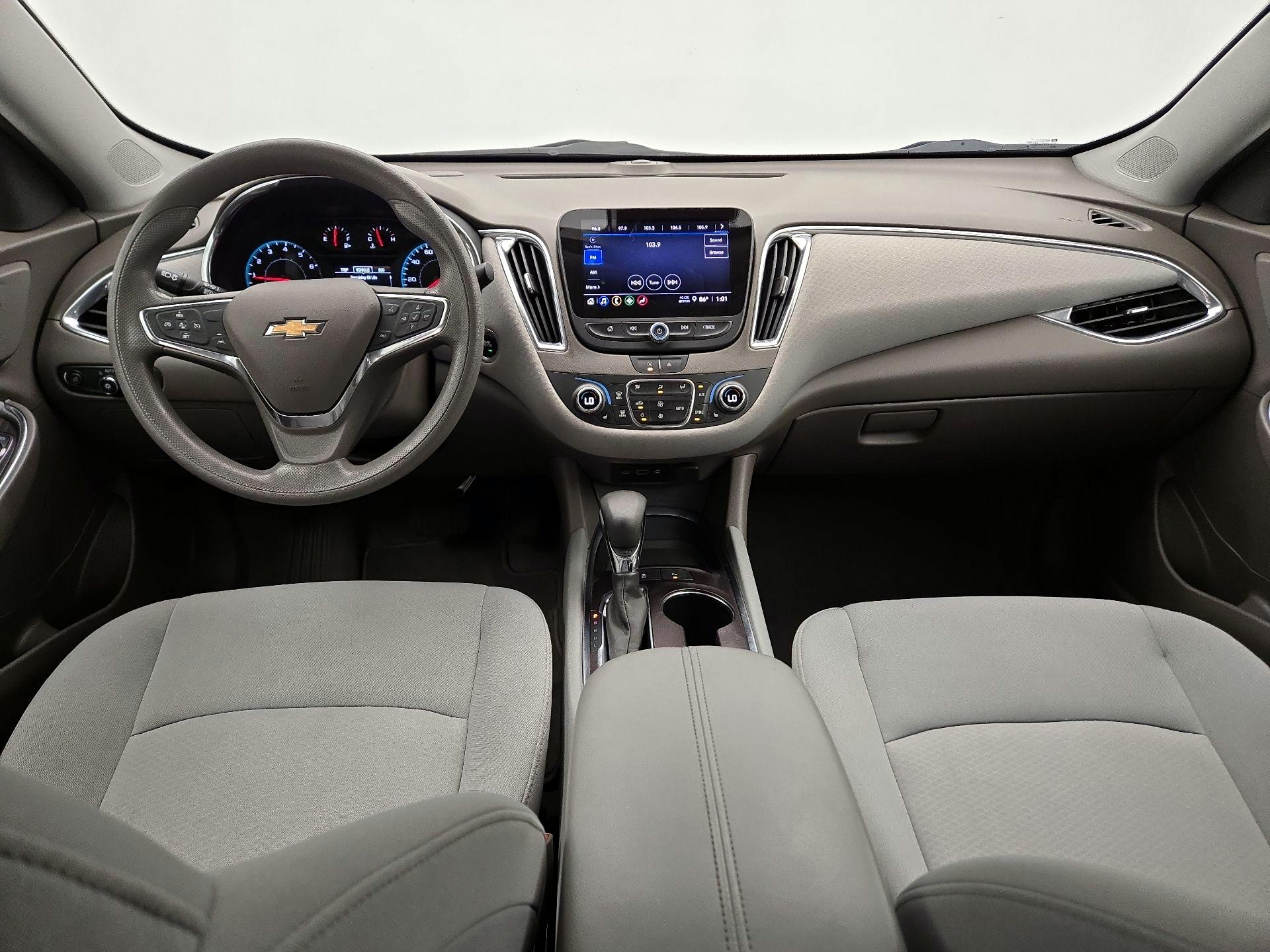 Thumbnail: 2021 Chevrolet Malibu - 9