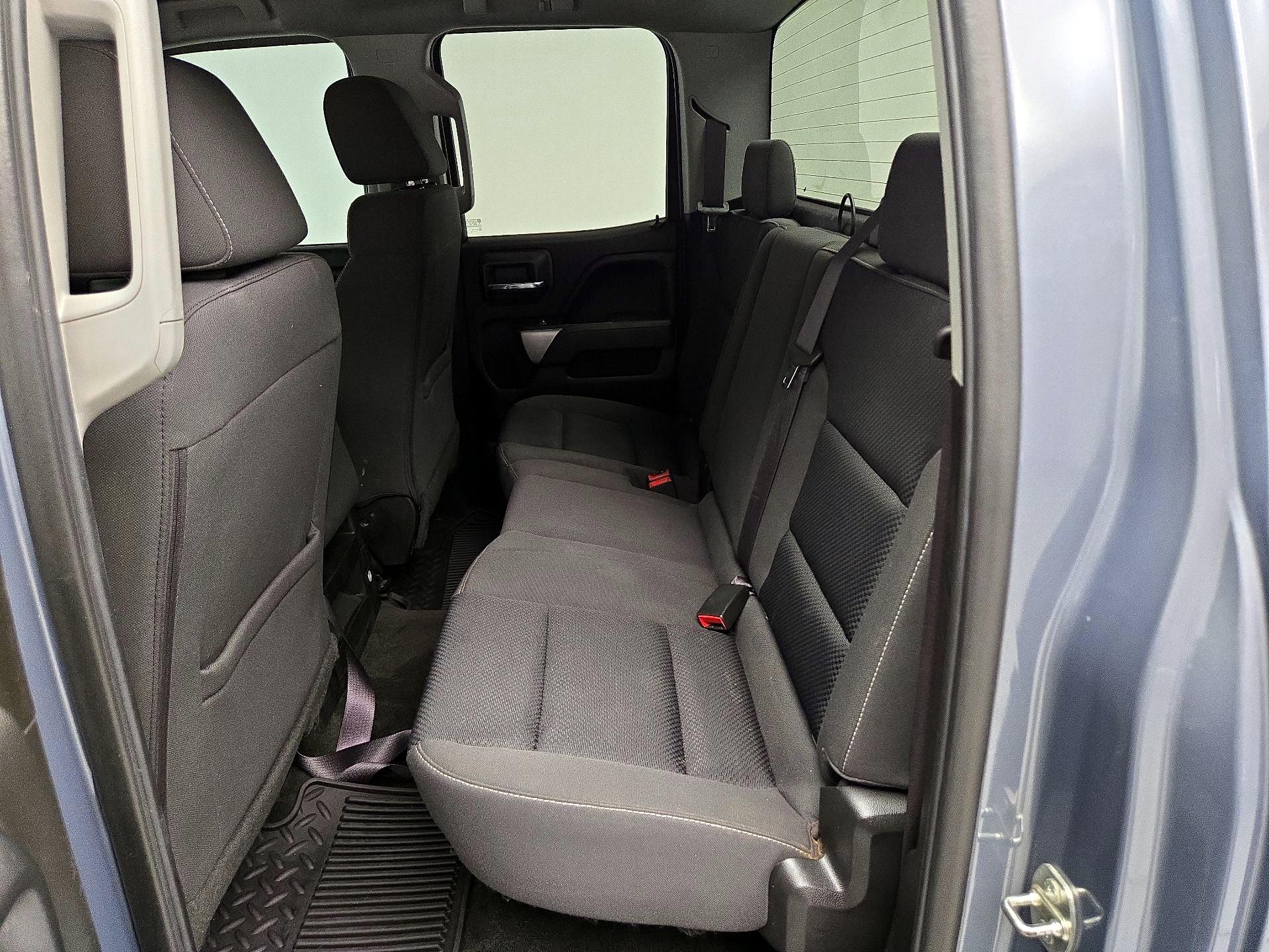 Thumbnail: 2016 Chevrolet Silverado 1500 - 19