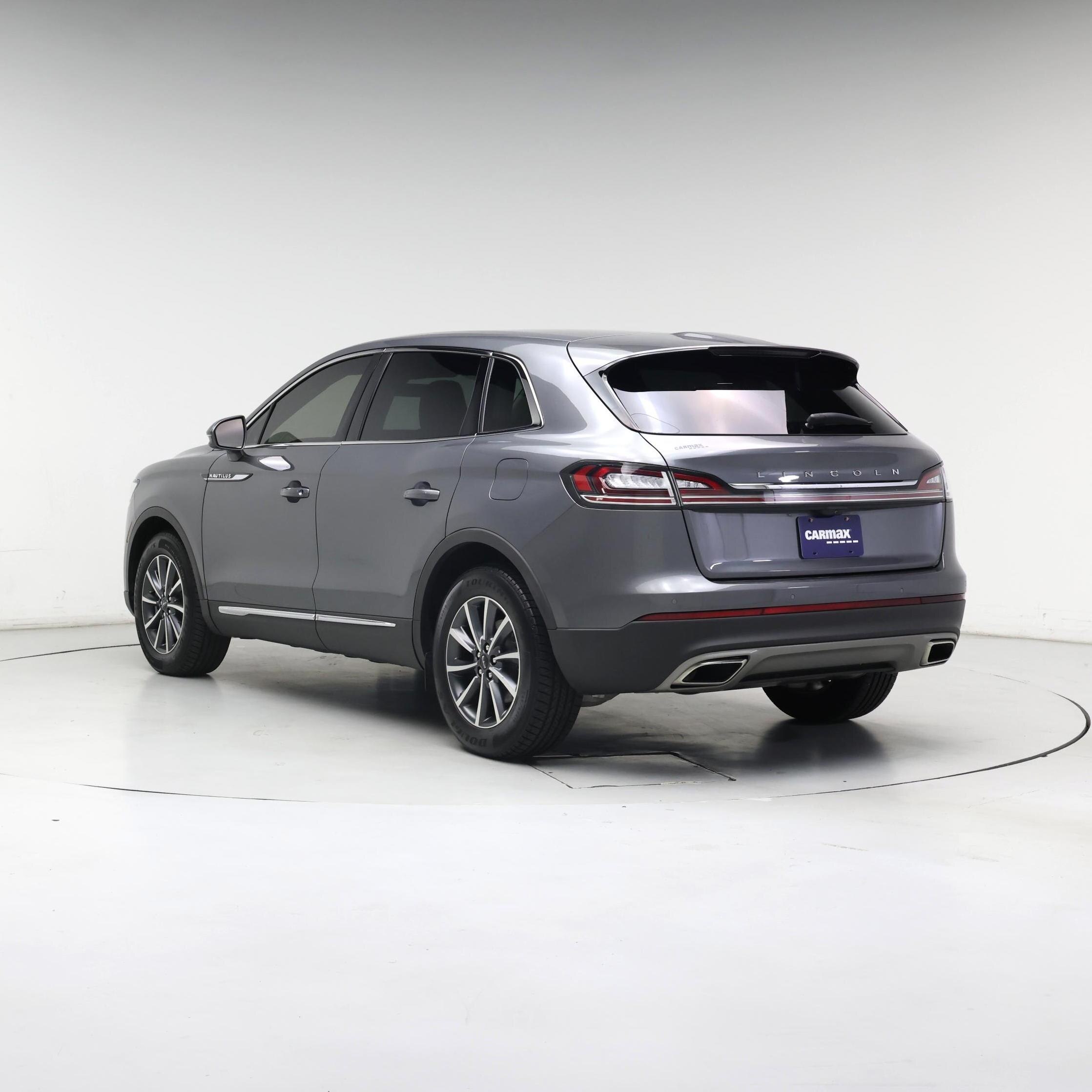 Thumbnail: 2022 Lincoln Nautilus - 2