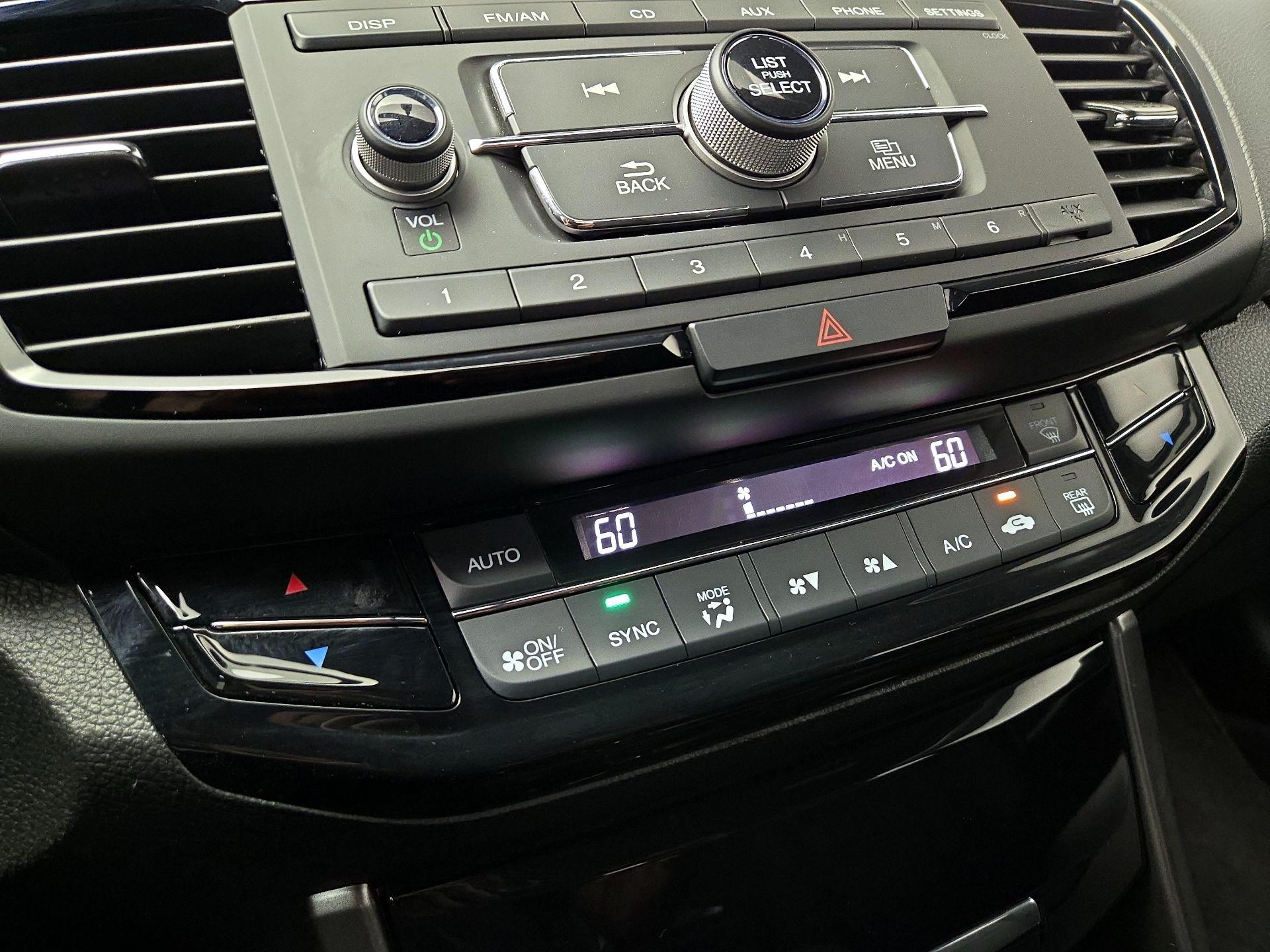 Thumbnail: 2017 Honda Accord - 16