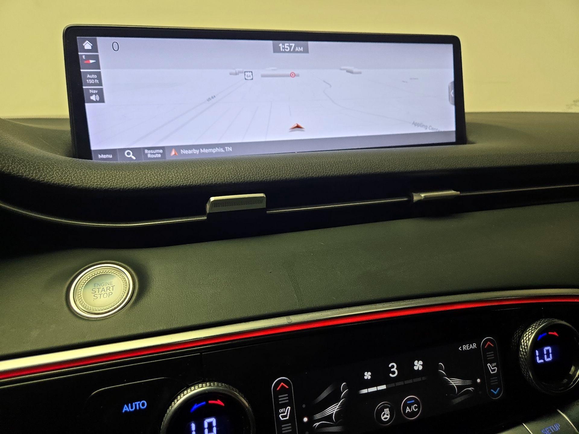 Thumbnail: 2022 Genesis GV70 - 14