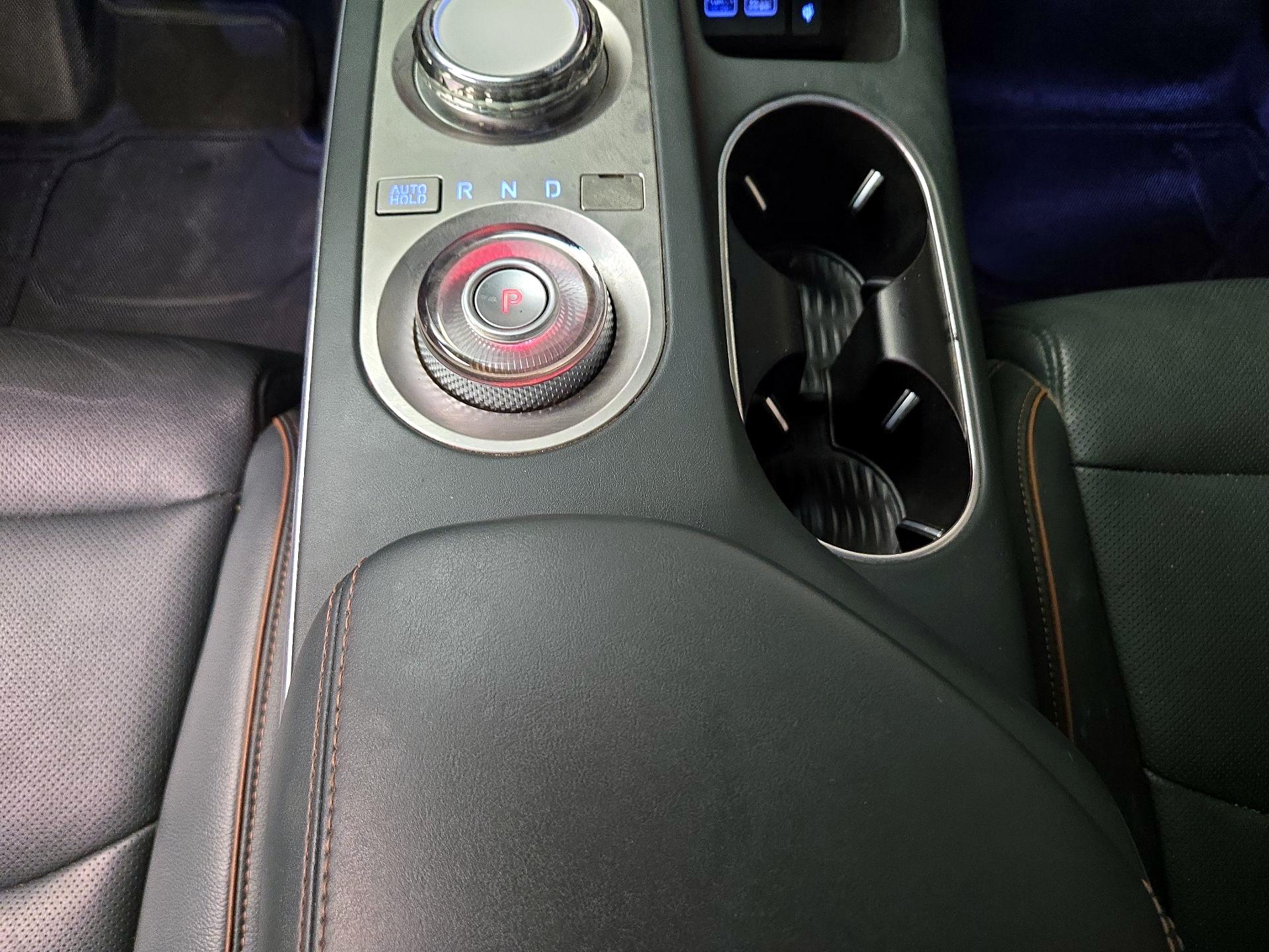 Thumbnail: 2022 Genesis GV70 - 18