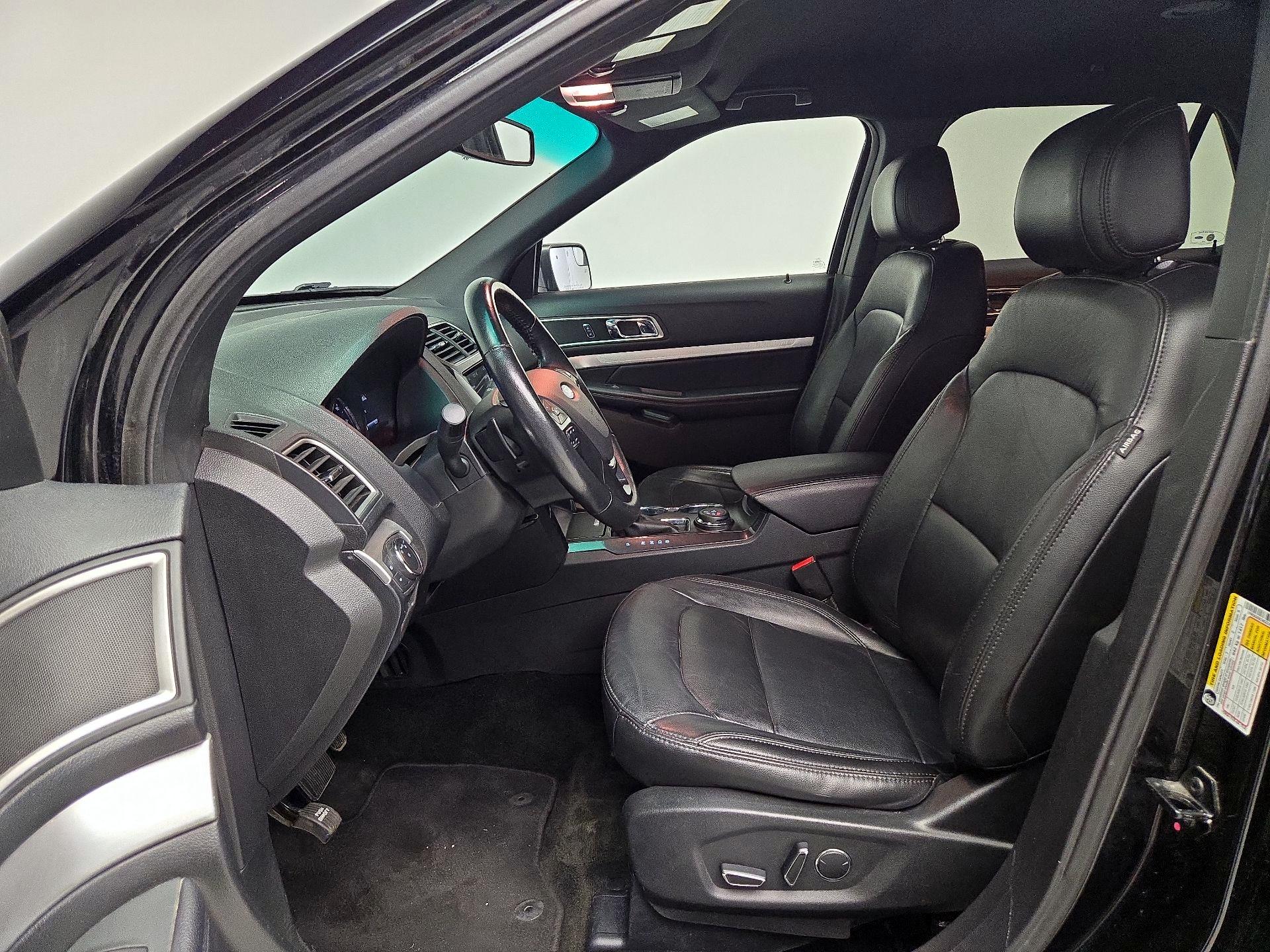 Thumbnail: 2017 Ford Explorer - 11