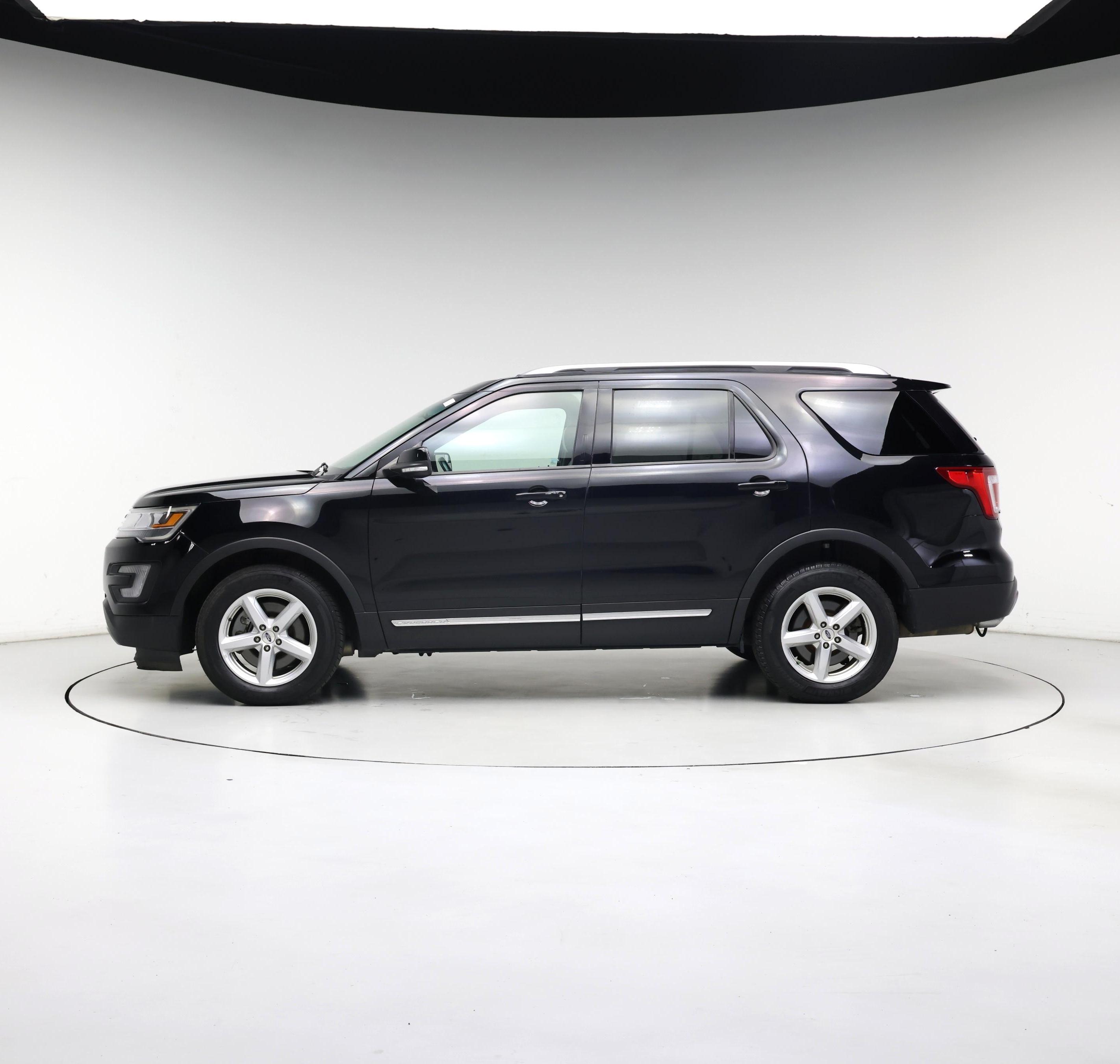 Thumbnail: 2017 Ford Explorer - 3