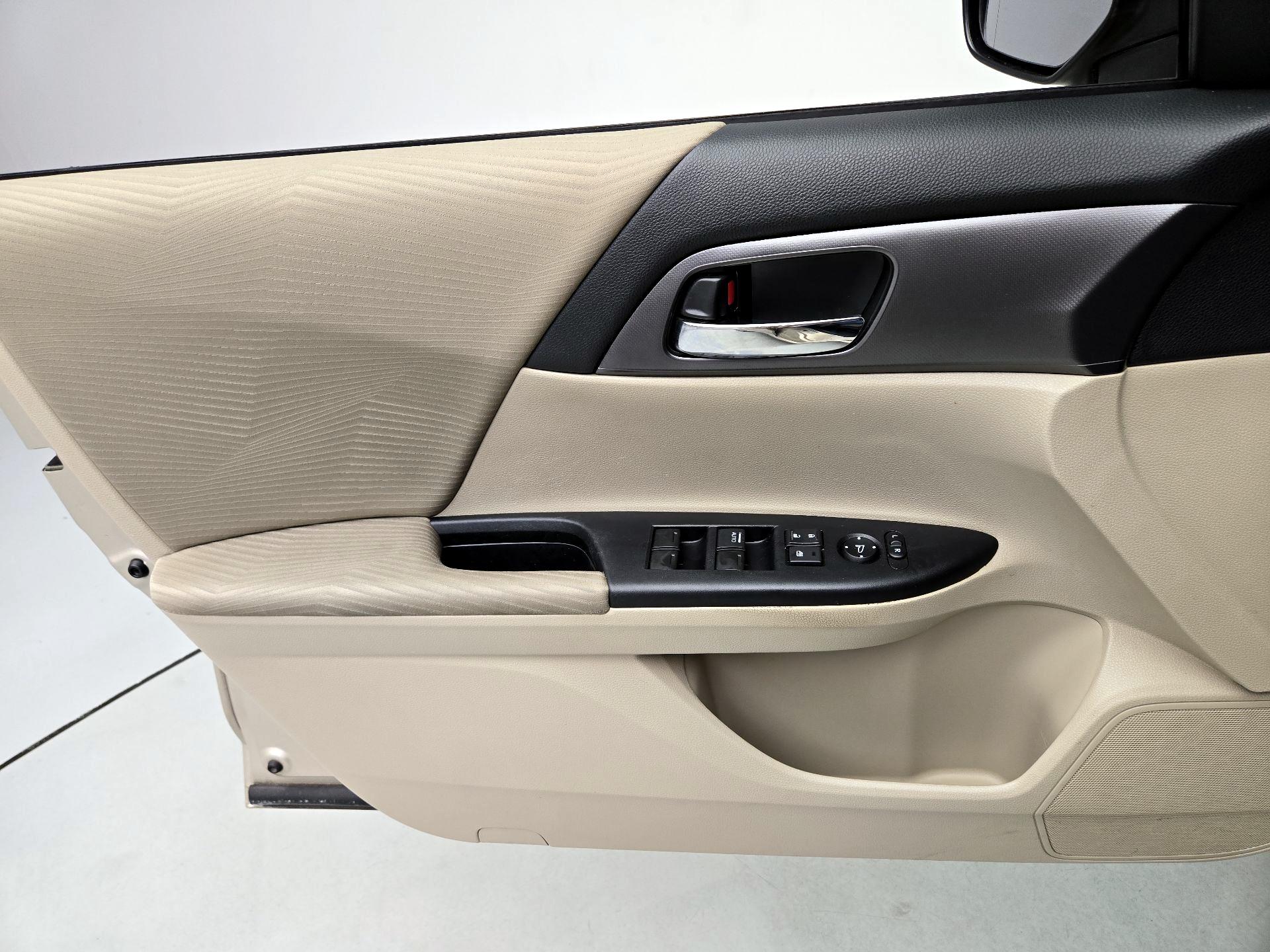 Thumbnail: 2014 Honda Accord - 12