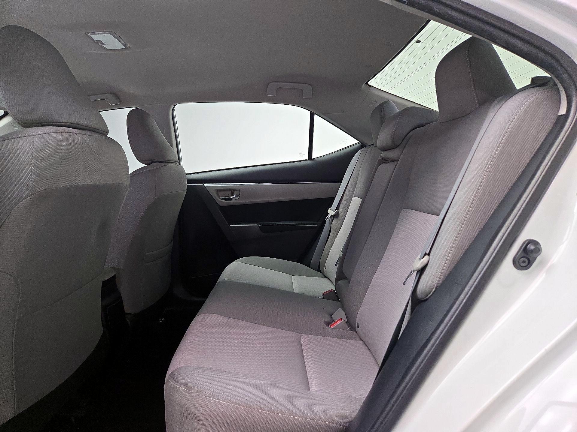 Thumbnail: 2015 Toyota Corolla - 19
