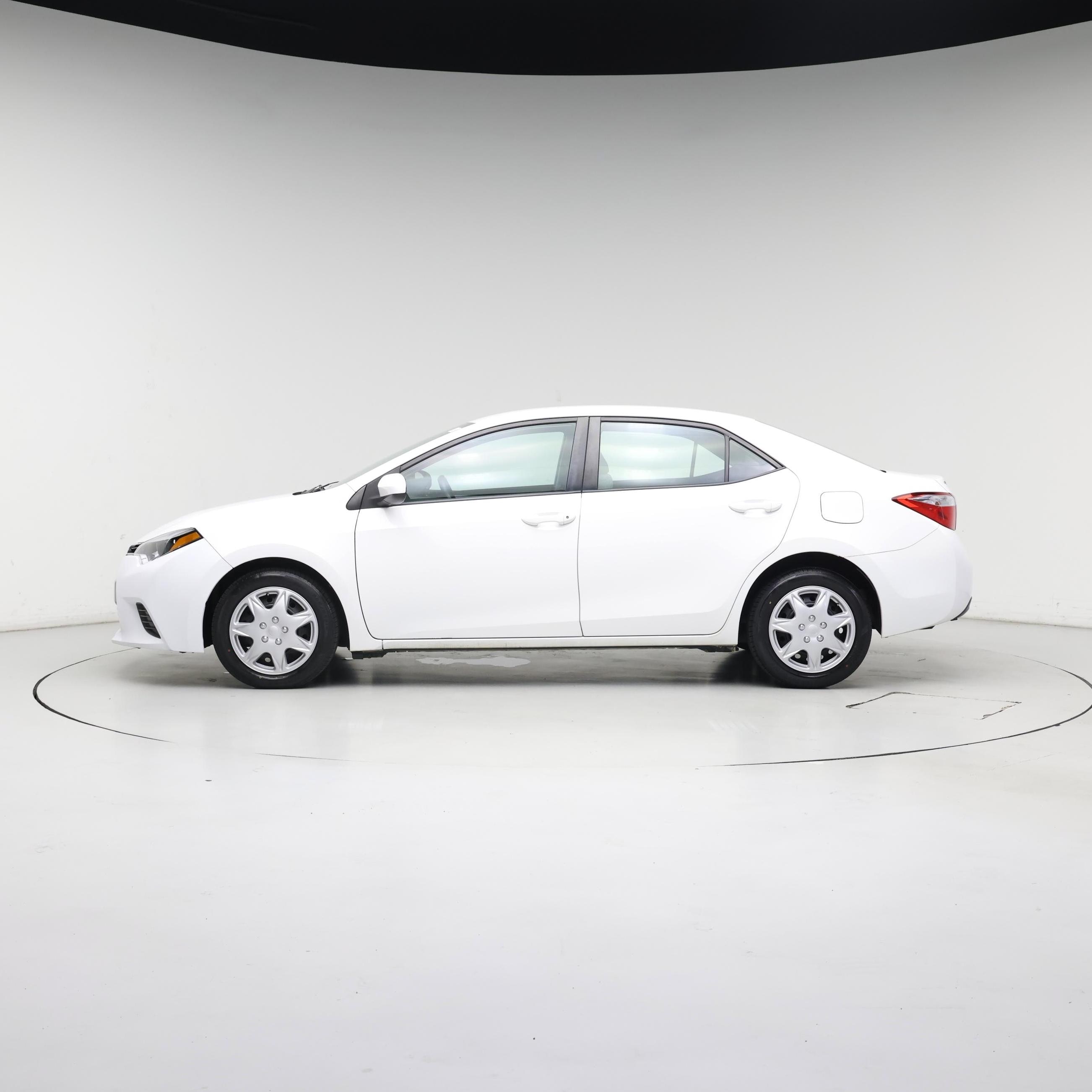 Thumbnail: 2015 Toyota Corolla - 3