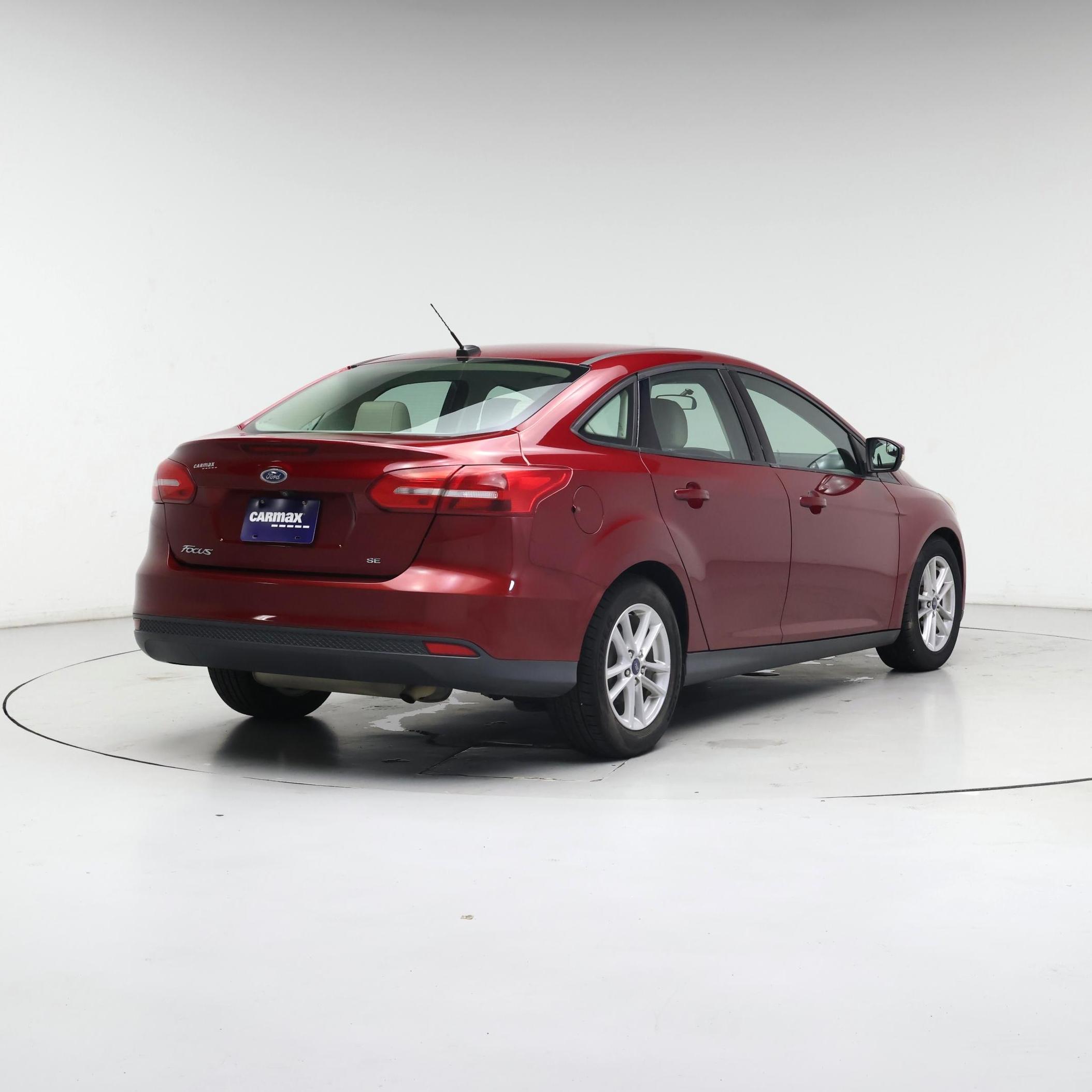 Thumbnail: 2017 Ford Focus - 8