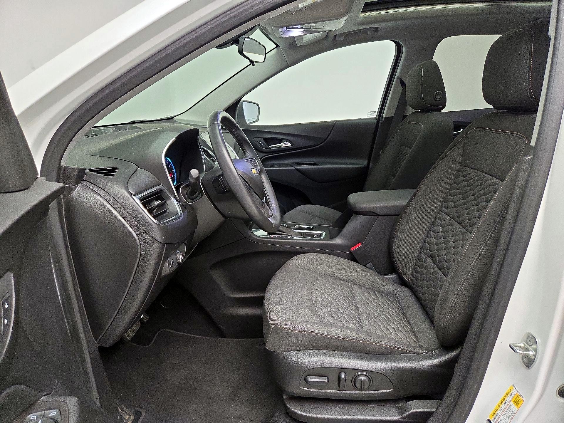 Thumbnail: 2018 Chevrolet Equinox - 11