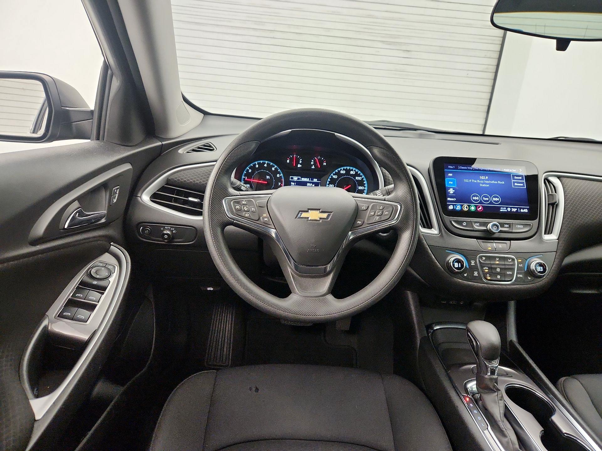 Thumbnail: 2023 Chevrolet Malibu - 10