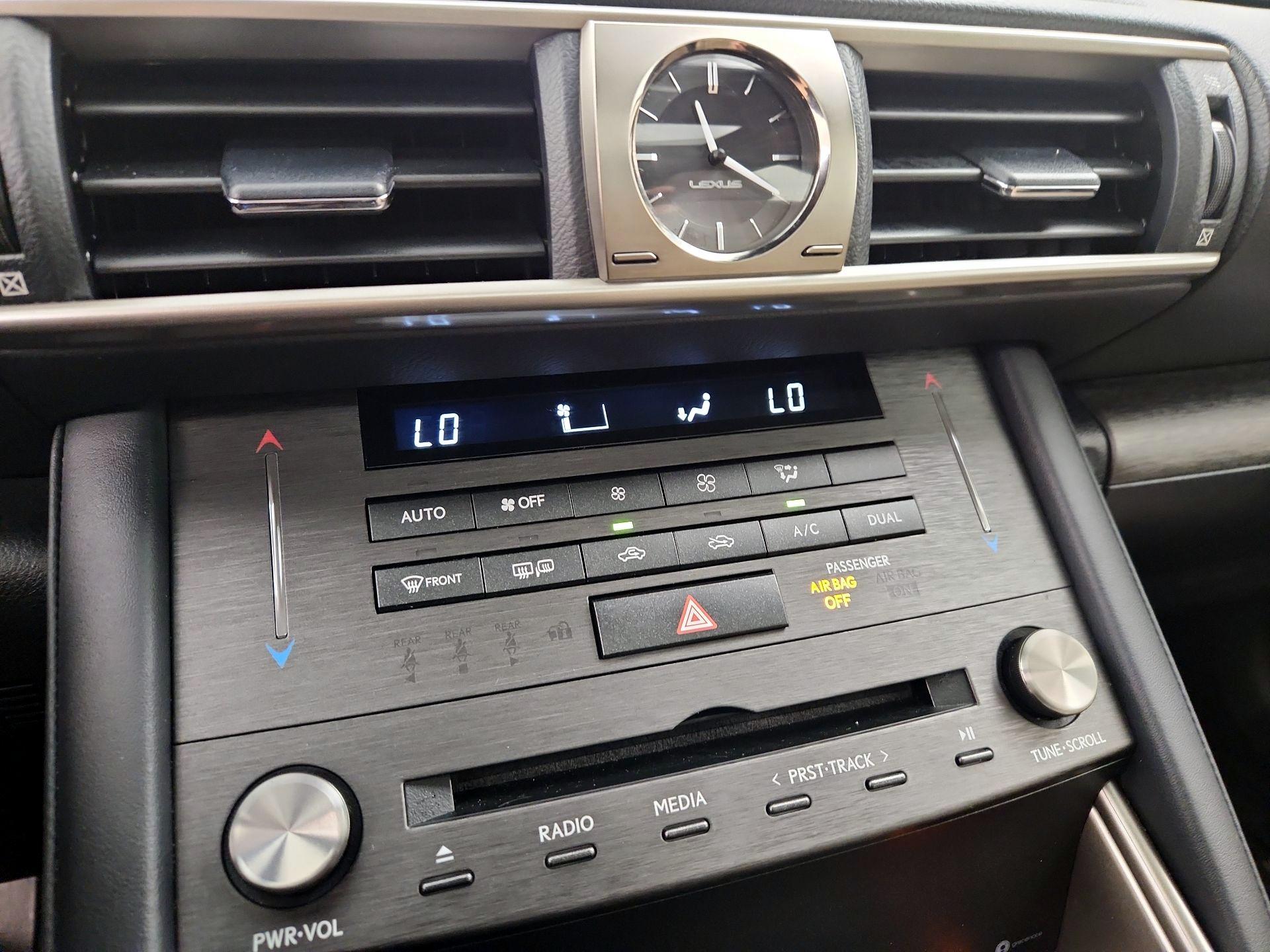 Thumbnail: 2020 Lexus IS - 16