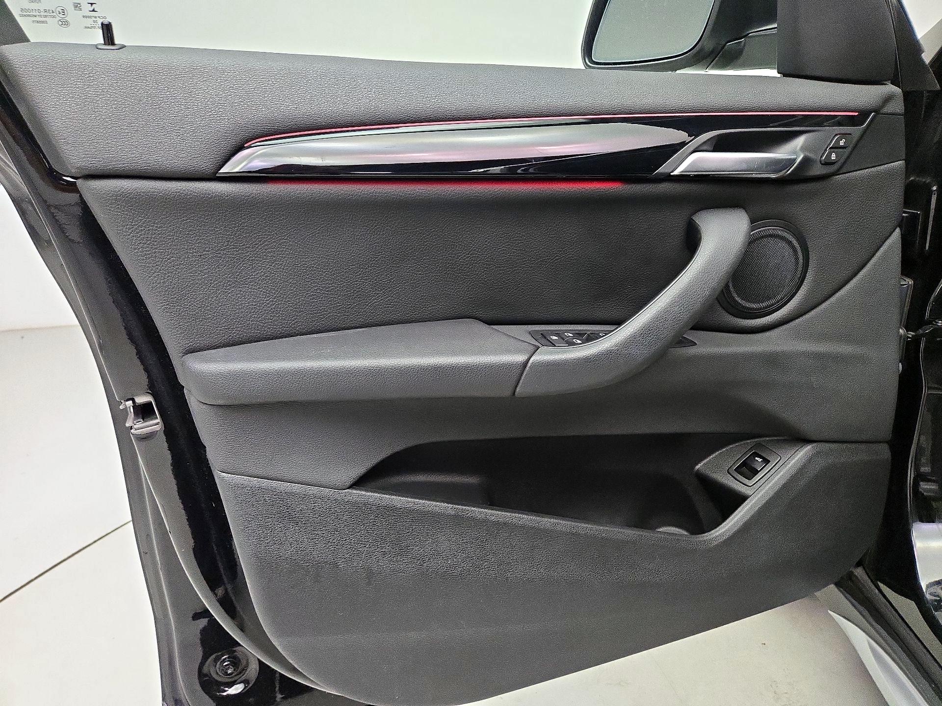 Thumbnail: 2021 BMW X1 - 12