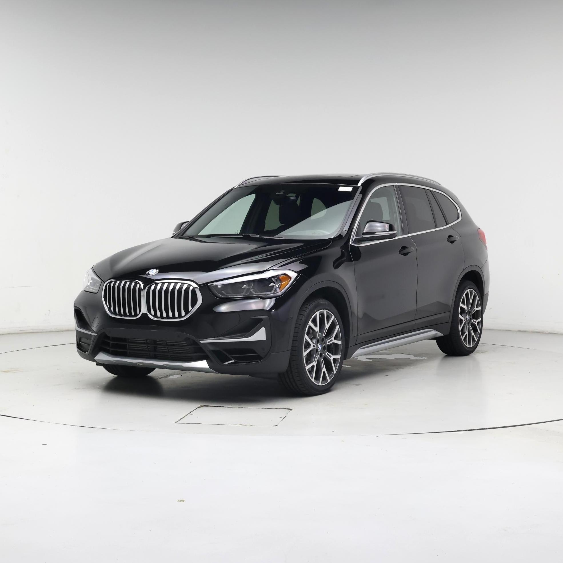Thumbnail: 2021 BMW X1 - 4