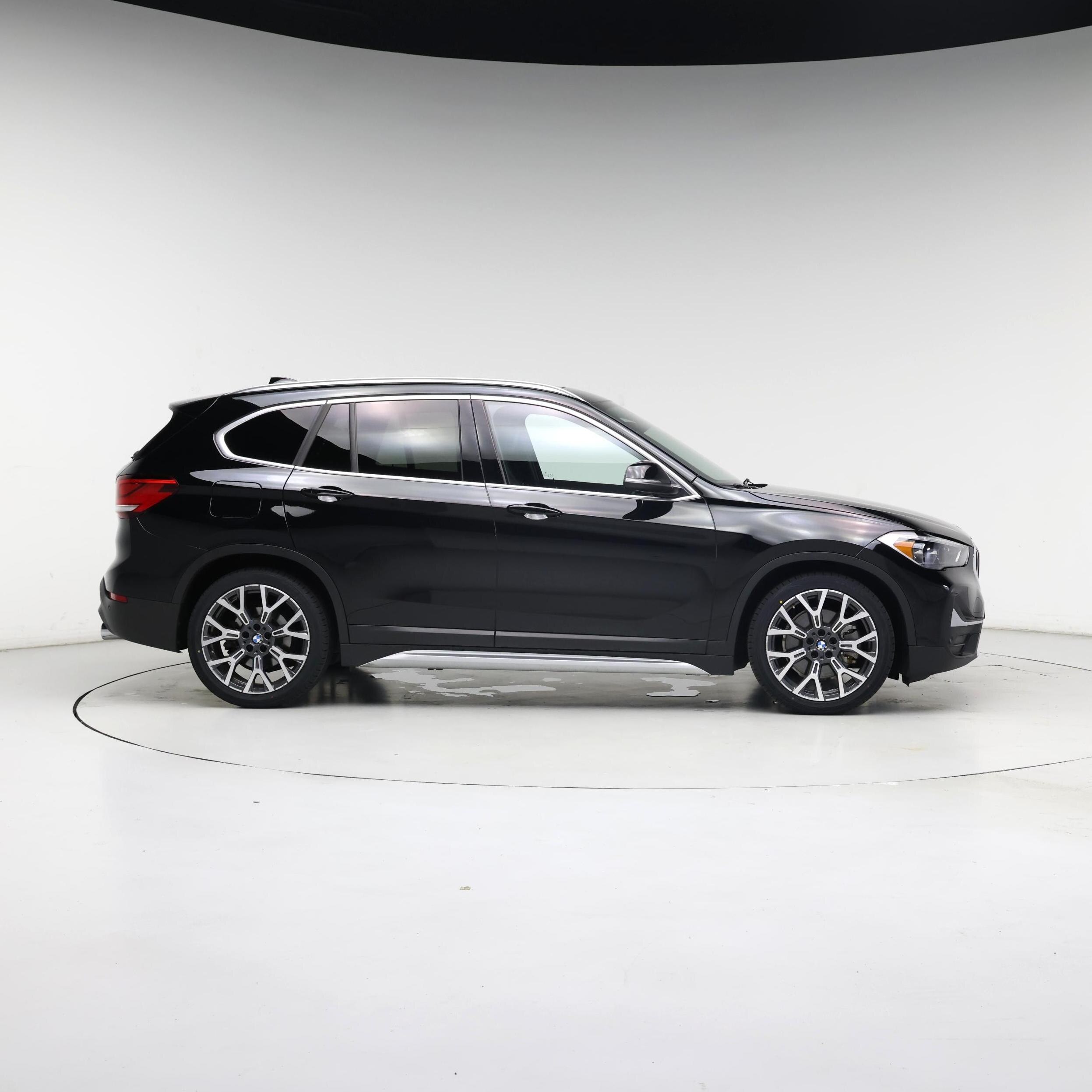 Thumbnail: 2021 BMW X1 - 7