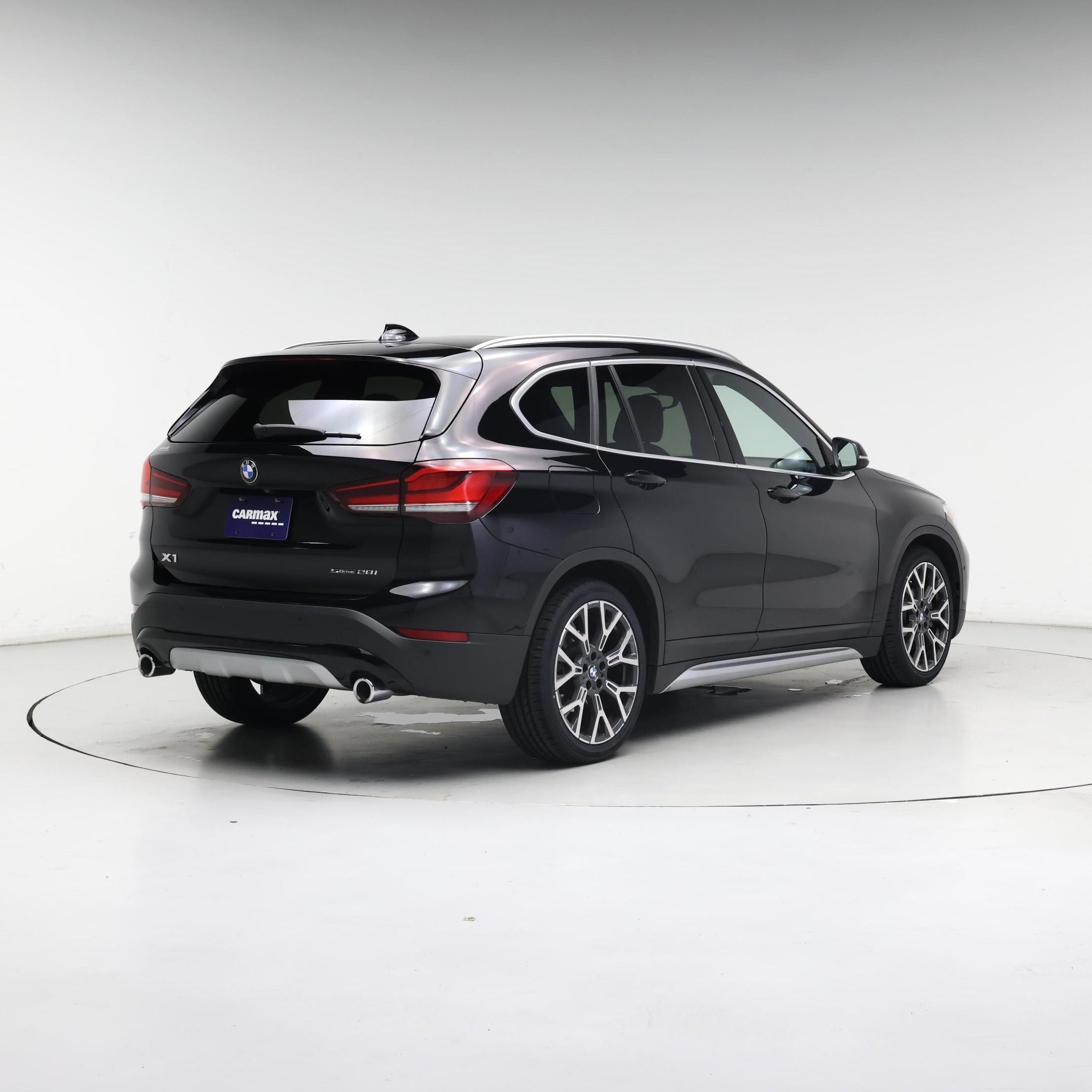 Thumbnail: 2021 BMW X1 - 8