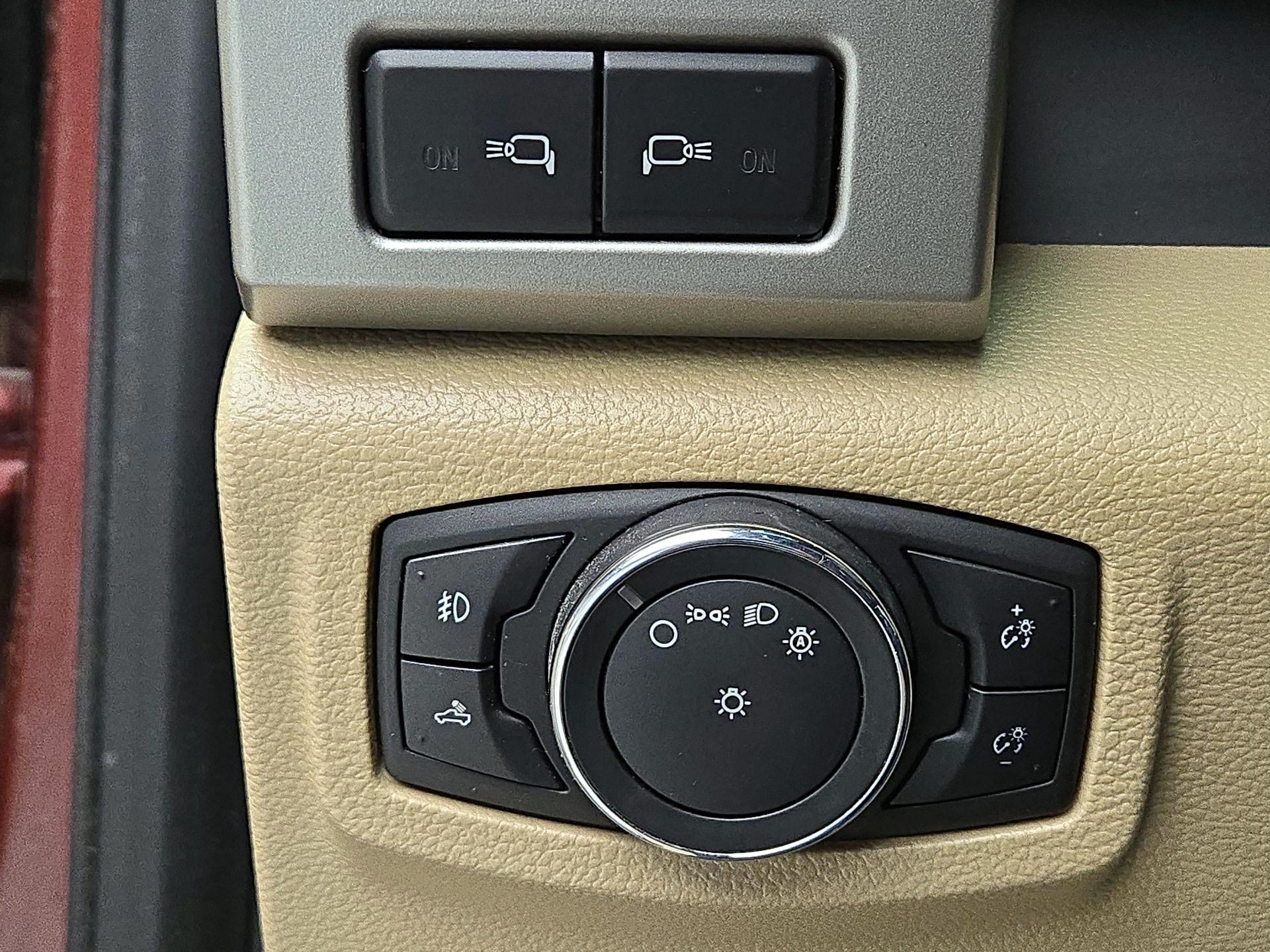 Thumbnail: 2016 Ford F-150 - 13